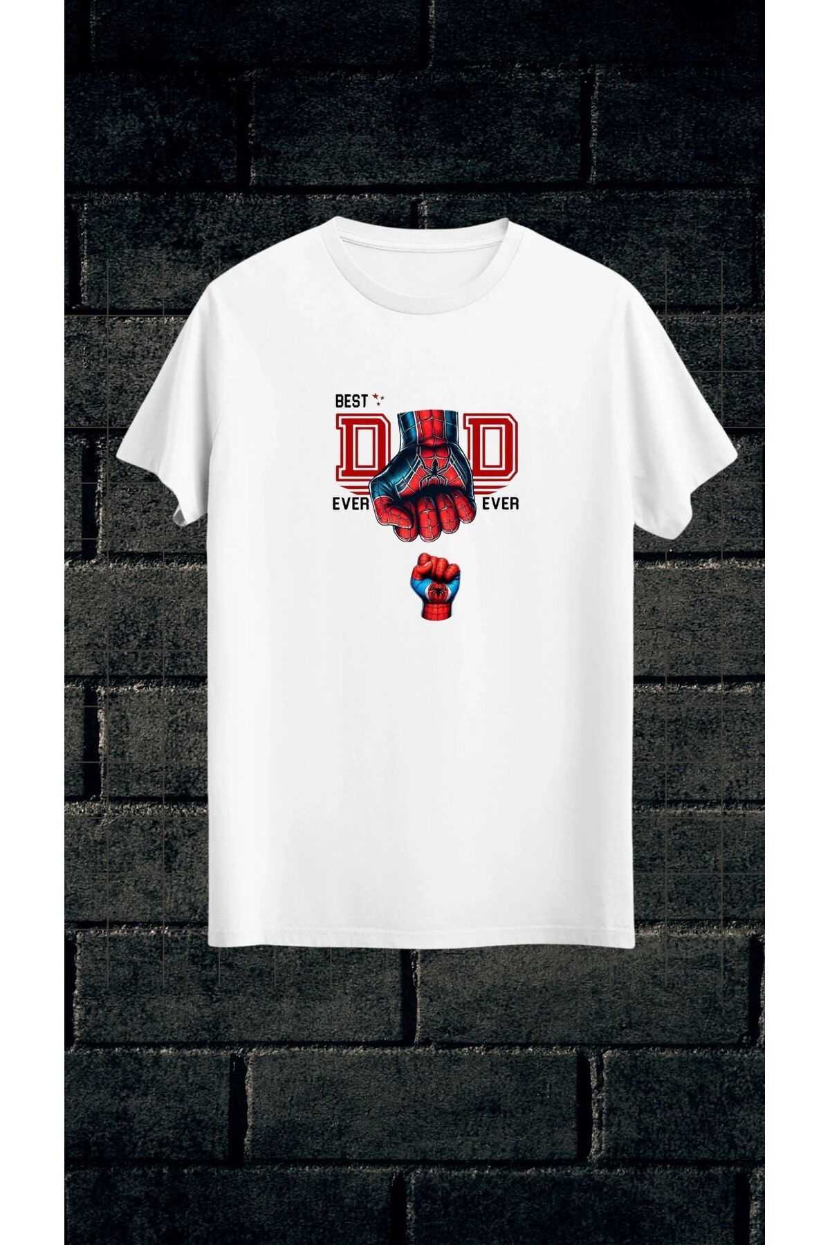 Qool Collection Spider-Man Temalı “Best Dad Ever” Tişört – Baba & Çocuk Yumruk Tasarımı