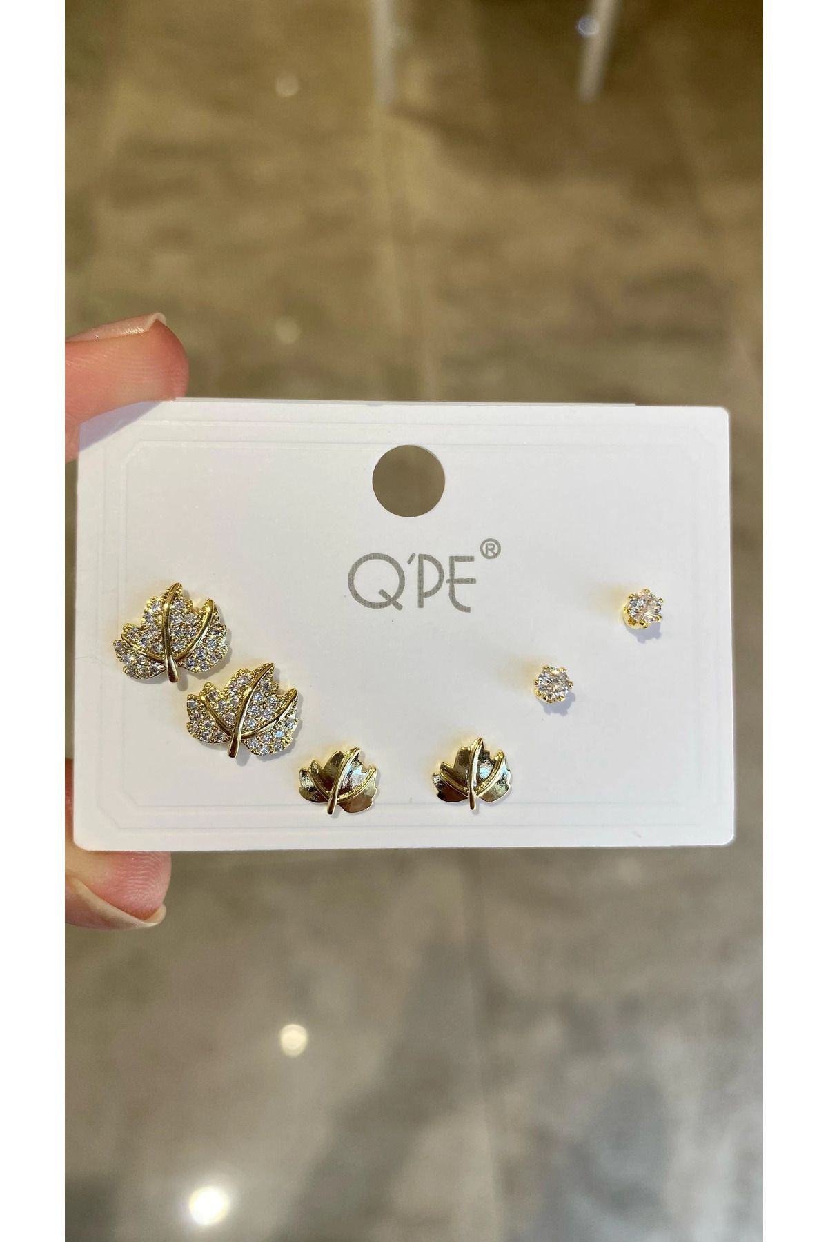 Yares Accessories Çoklu küpe gold yaprak
