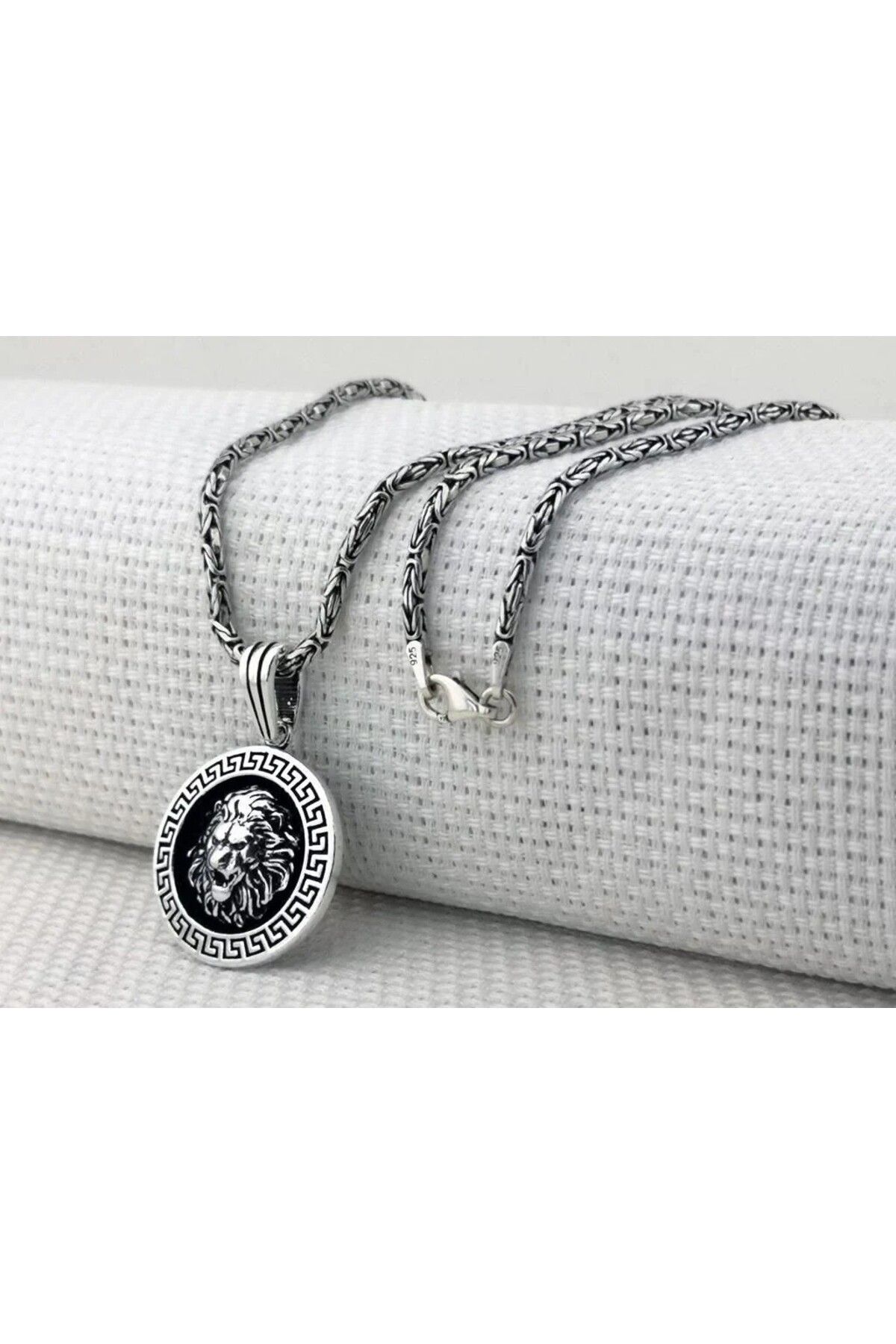 shop Yuvarlak Aslan Figürlü Kral Zincirli 925 Ayar Gümüş Erkek Kolye