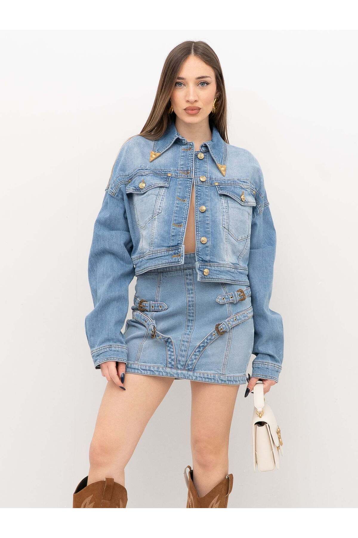 Versace Kadın Rahat Kalıp Uzun Kollu Düğme Kapamalı Cep Detaylı Crop Mavi Ceket 78HAS450CDWA8-904