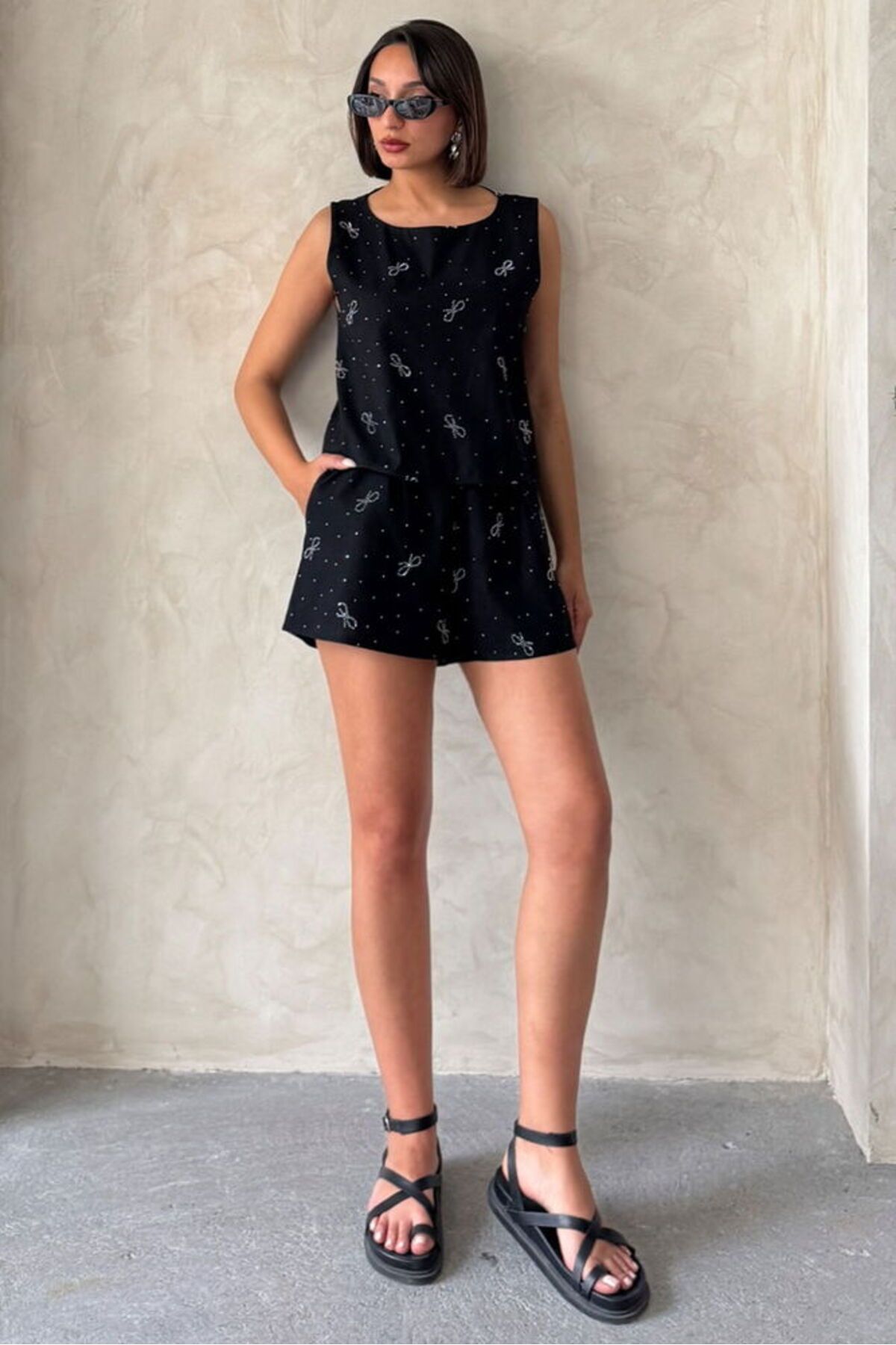 Castivo Fashion Fiyonk Taş Baskılı Yüksek Bel Şort