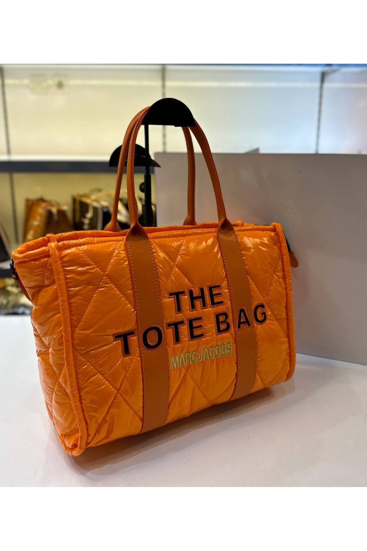 ELKA THE TOTE PARLAK OMUZ ÇANTASI
