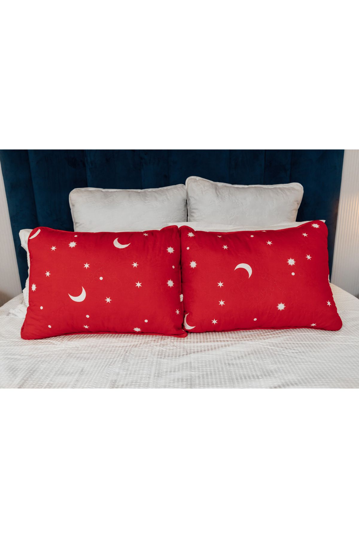 Coneltex-"Moon and Stars" quilted pillow Coneltex, dimensions 40 x 40 cm, square, red color 6