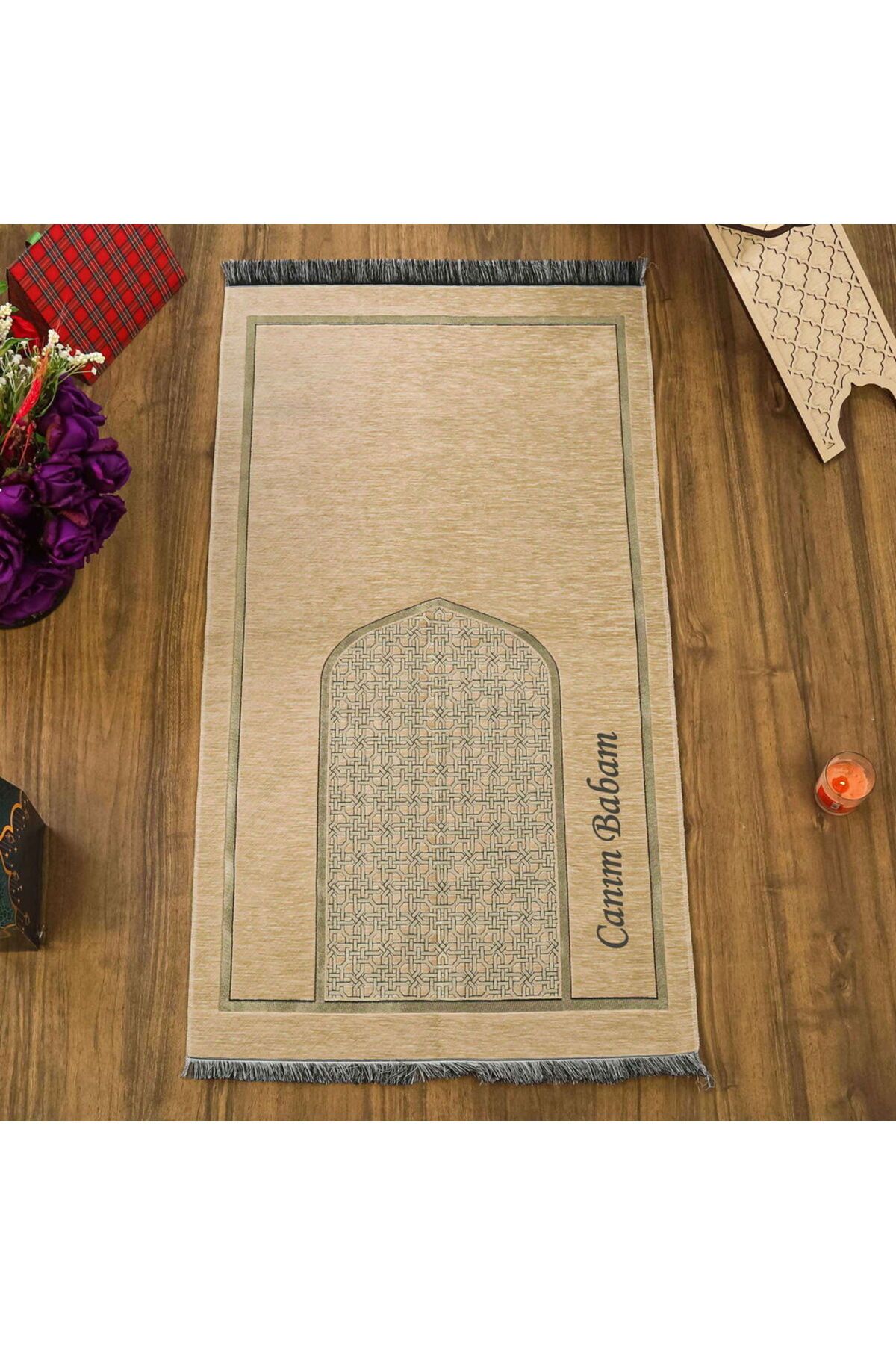 İkranur Selçuklu Desenli Lüks Şönil Seccade İsimli Vizon (66X120cm) 520 gr