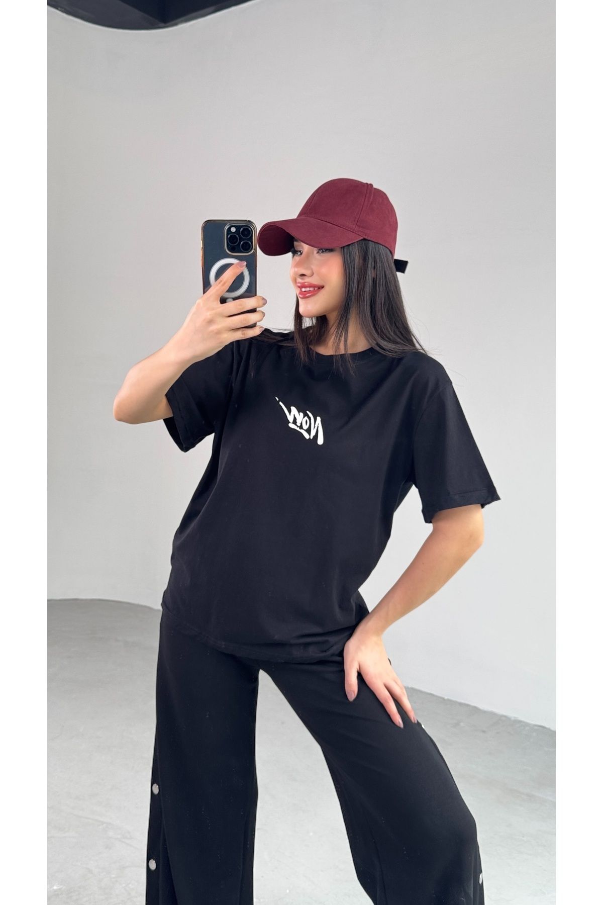 Cappmoda T-928 Siyah Now Yazı Kabartma Baskılı Pamuklu Salaş Tişört