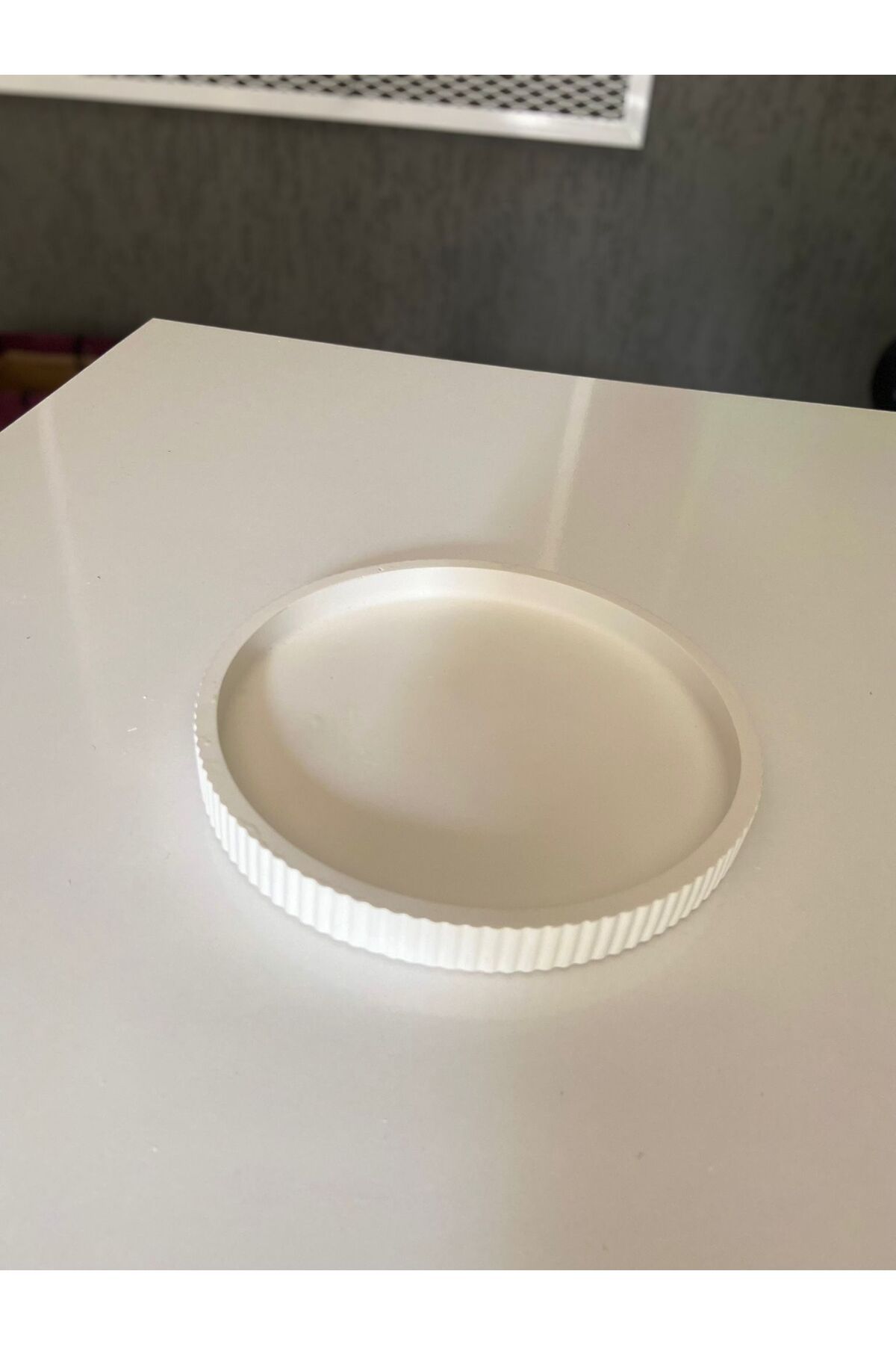 ELZEY İskandinav Dekoratif Beton Tepsi Sunumluk Vernikli 23 CM