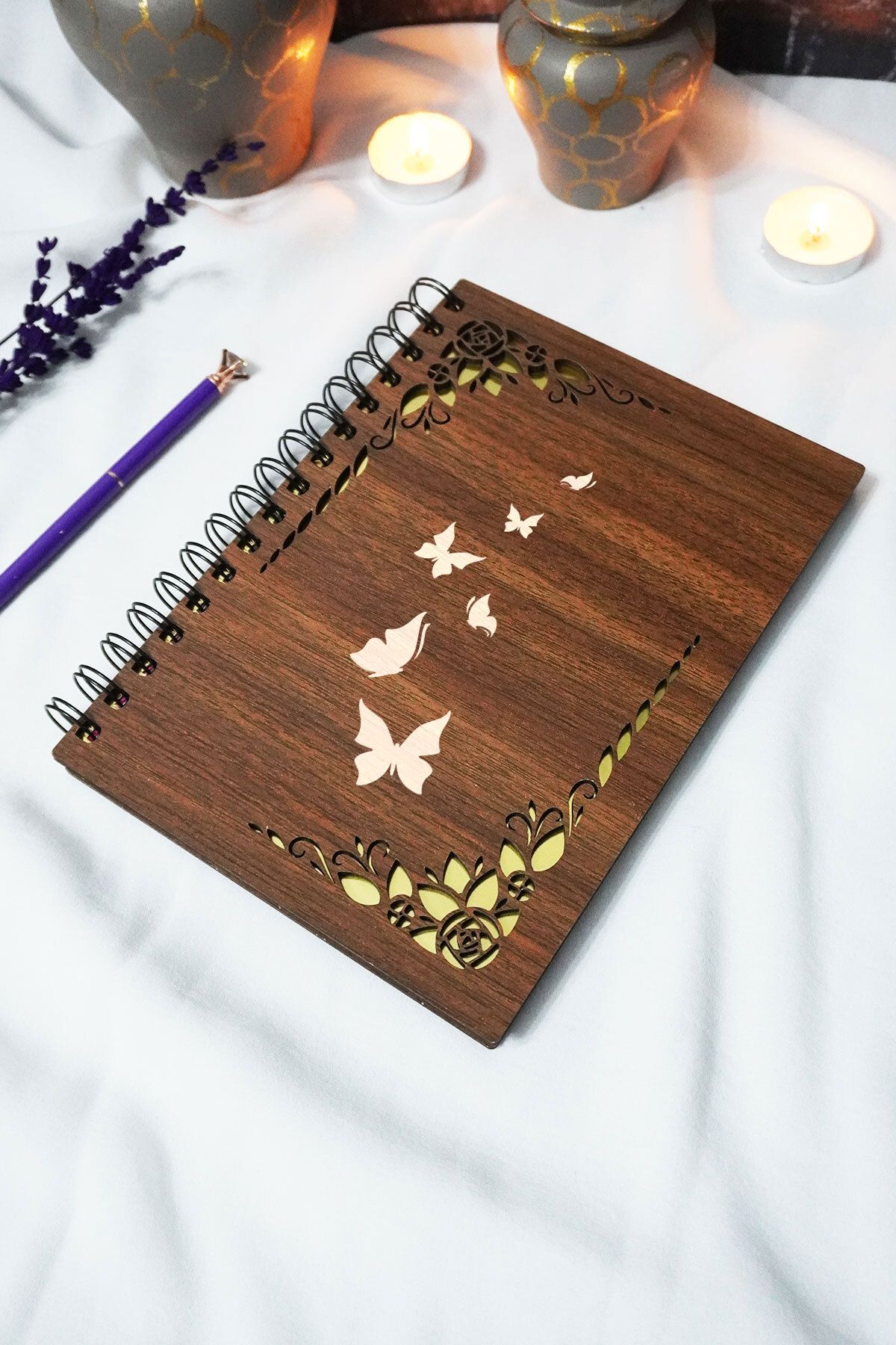 markcat Kelebek Ahşap Kapaklı Spiralli Okul Defteri - Çizgili Defter - 60 yaprak (120 sayfa) - A5 15x21 cm