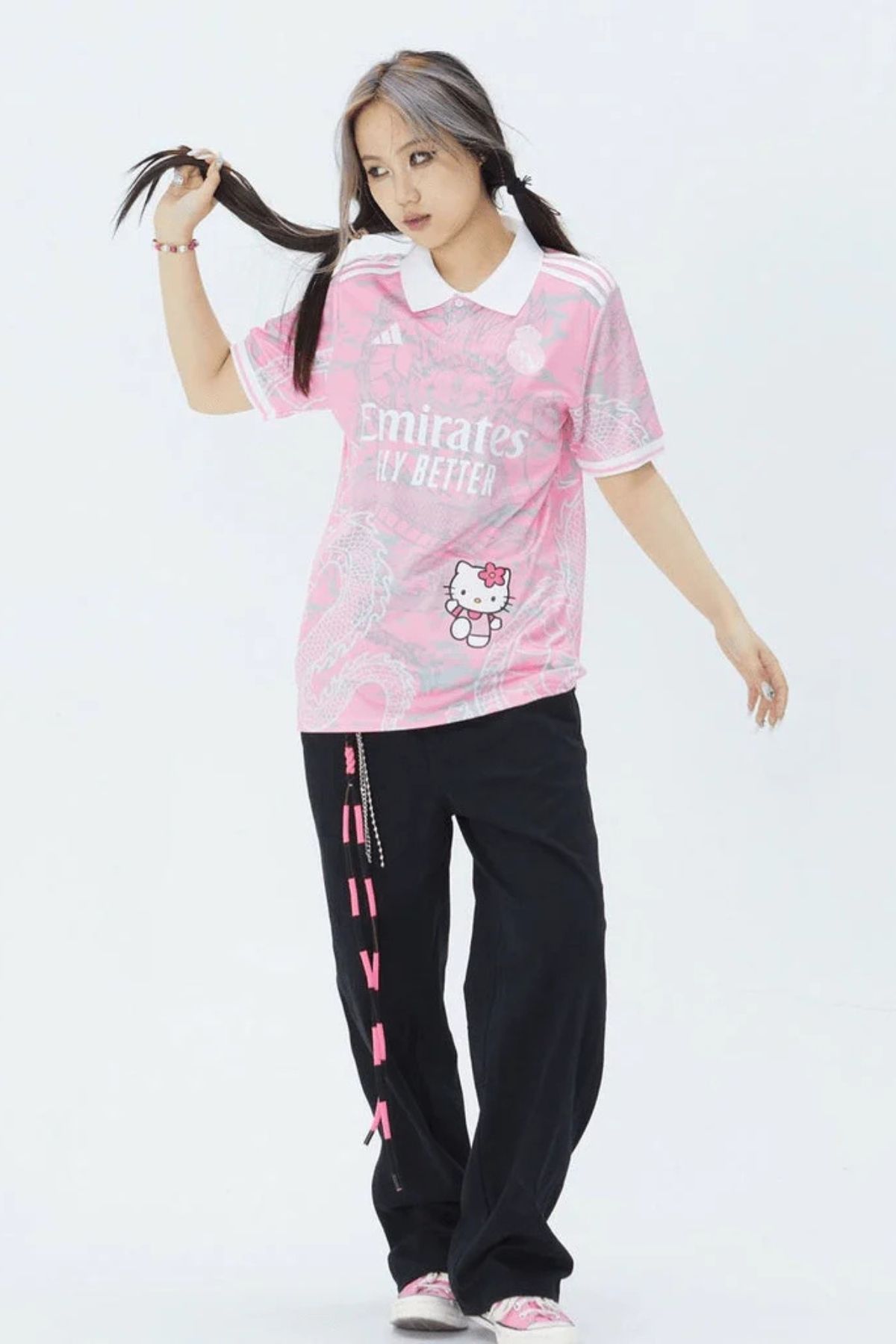 Chirkef Unisex Pembe Regular Forma Kumaş Baskılı Polo Yaka Sokak Stili T-Shirt Futbol Hello Kitty