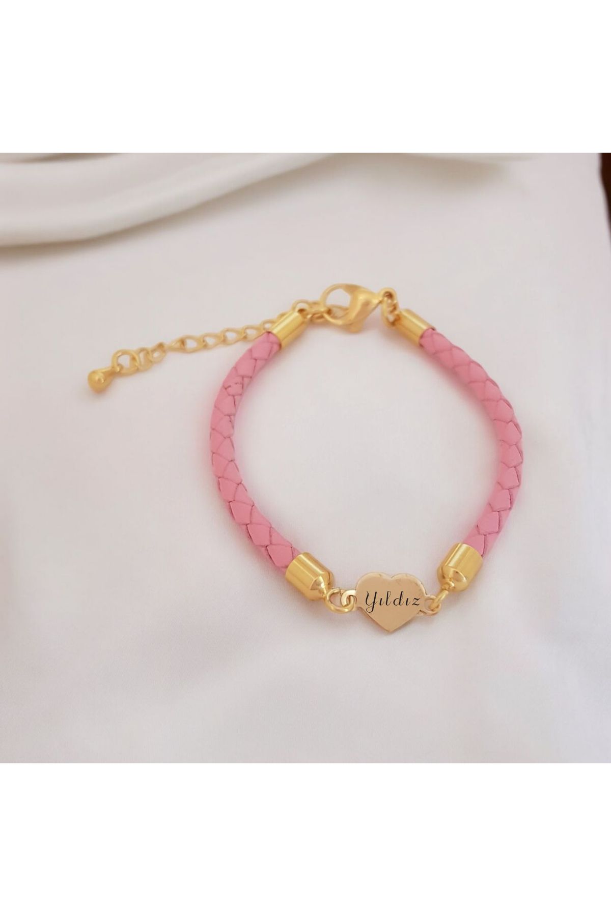ARCHINO GOLD Yıldız İsmine Özel 14 Ayar Altın Plakalı Kalp Motifli Hakiki Derili Hediye Bileklik-473isim-pembe