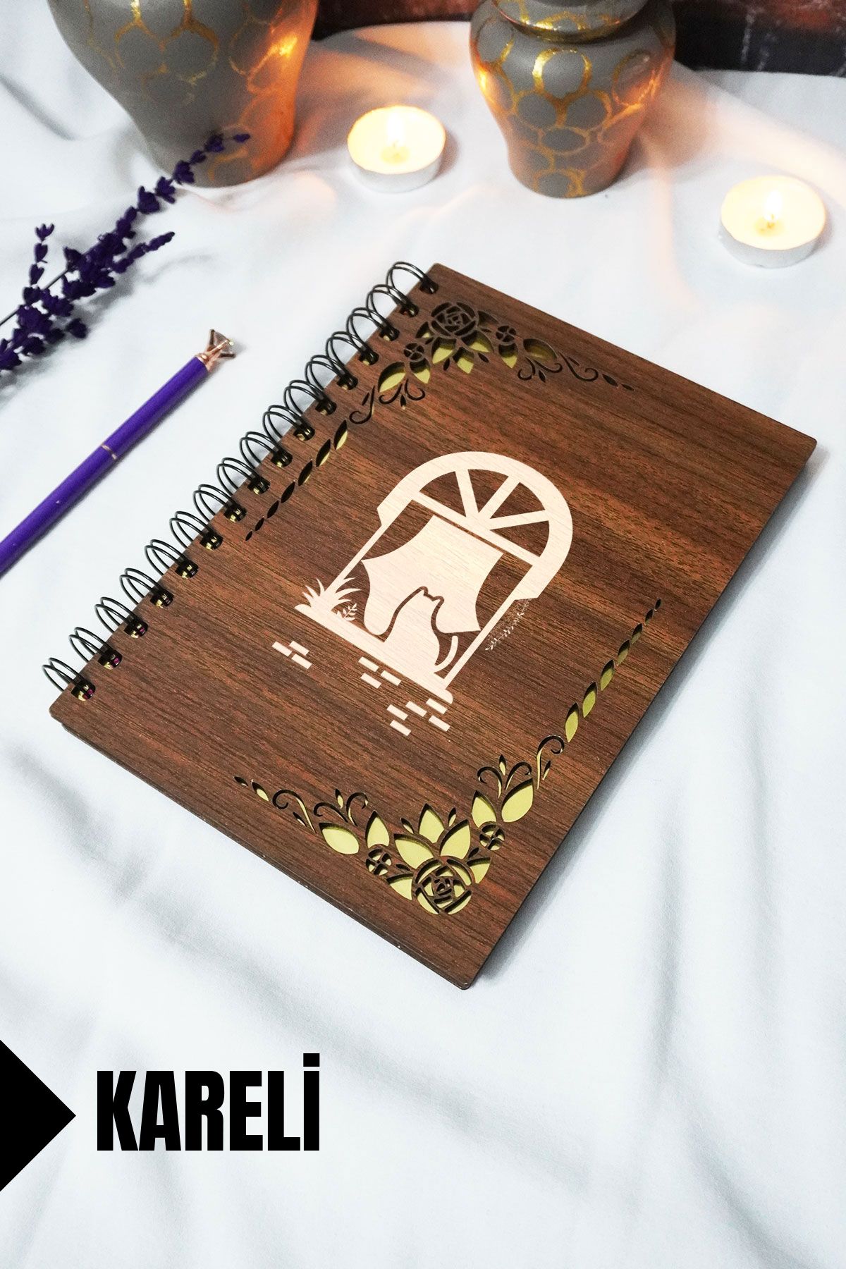 markcat Pencerede Kedi Ahşap Kapaklı Spiralli Defter - Çizgili Defter - 60 yaprak (120 sayfa) - A5 15x21 cm