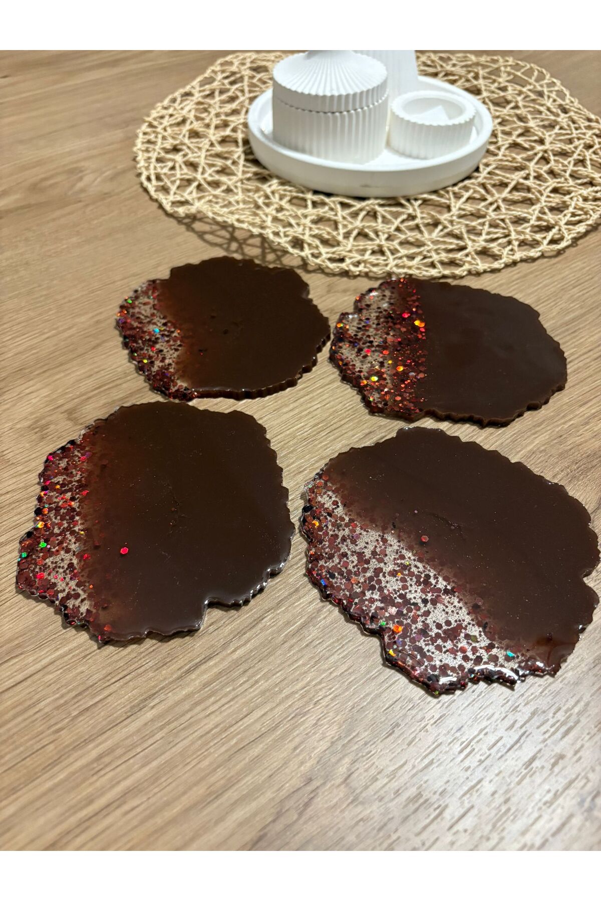 Pelince Epoksi Reçine Bardak Altlığı - 4'lü Takım - Kahverengi Glitterli - Çap: 12 cm