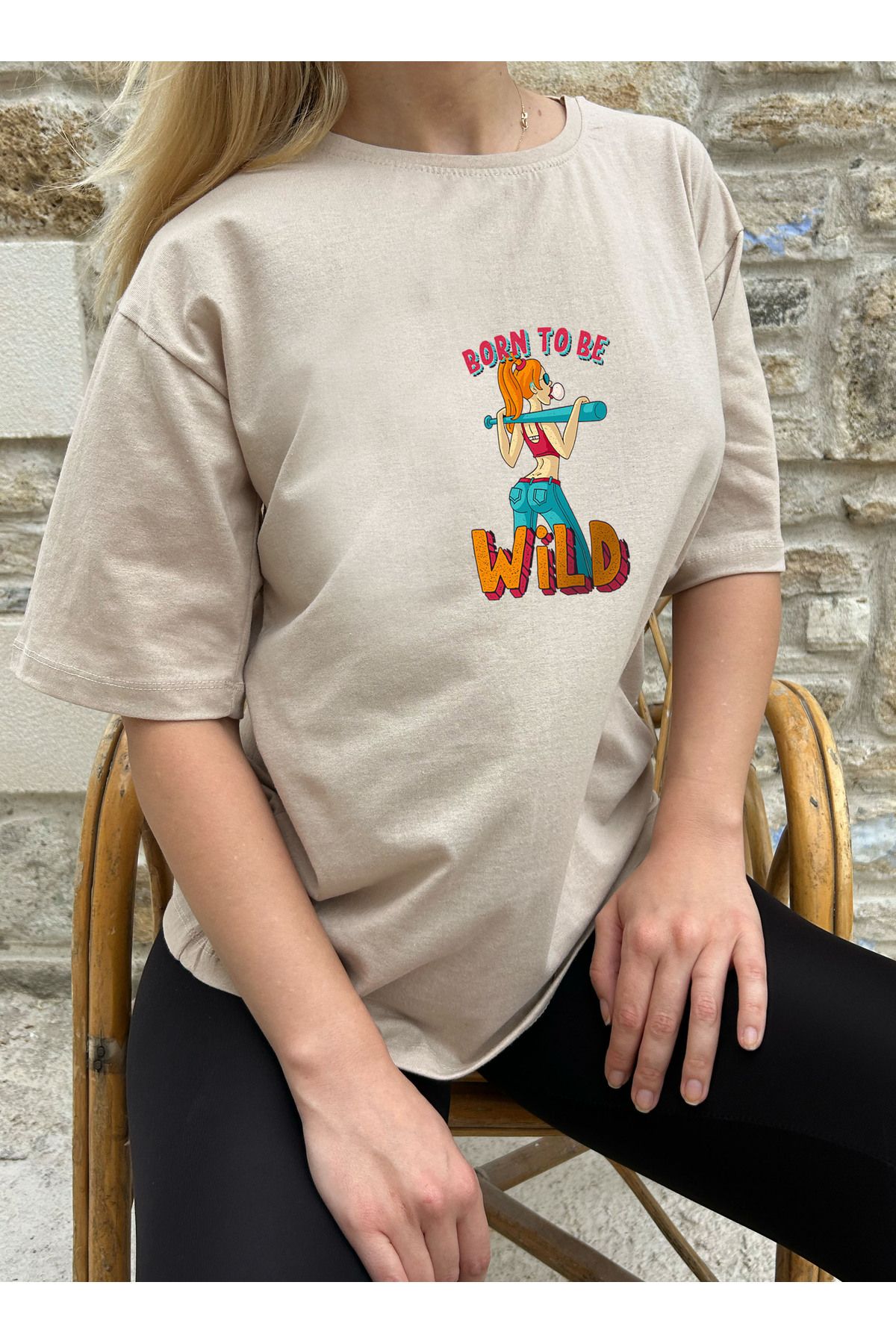 ClubSpaceAstro Born To Be Wild Baskılı Oversize Kadın Tişört – Sokak Modası, Rahat Kesim