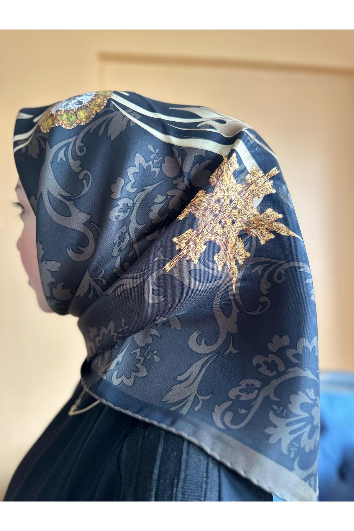 Feza Bağcı feza butik tasarım ipek eşarp