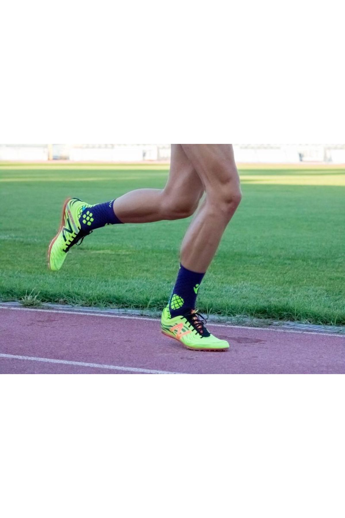 Try to Fly-Compression socks for sports COMPRESSION SOCKS Purple Yellow 4