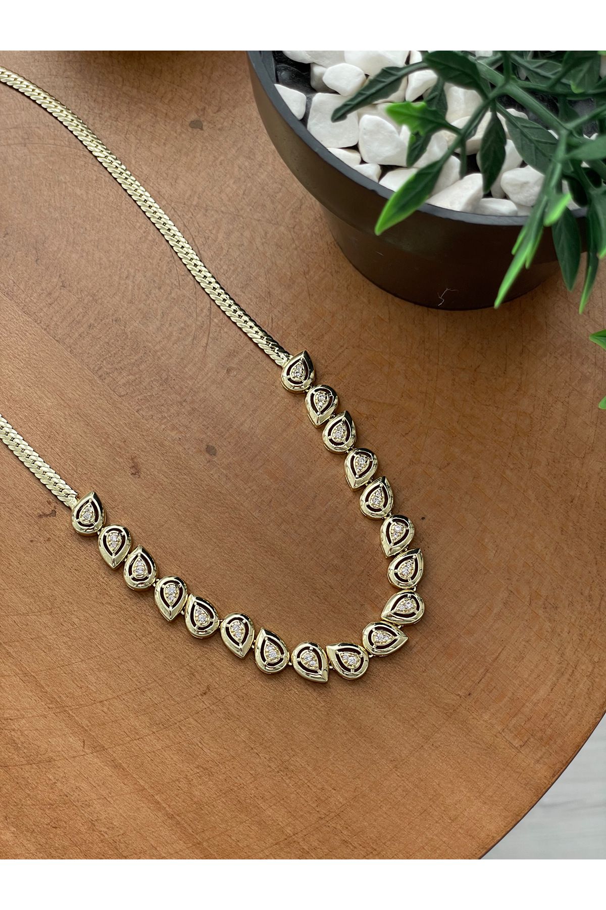 JELLY Kadın 14K Altın Renkli Zirkon Taşlı Damla Model Suyolu Tasarım Vip Kolye