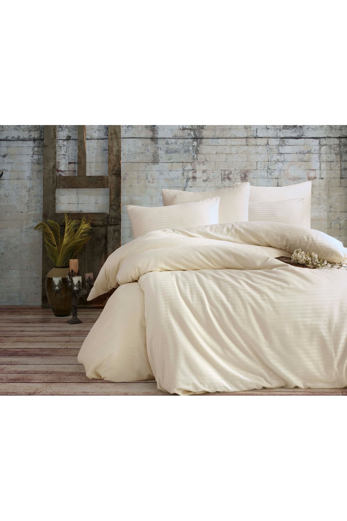Karden Flower Pure Silk Pamuklu Saten Çift Kişilik Krem Nevresim Takımı Listikli Çarşaflı