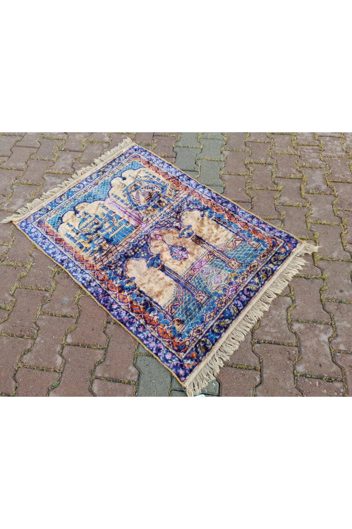 ŞAHMERDANOĞLU Kadife Seccade 83 x 113 Cm Mekke-Medine Desenli Şahane Namazla, Yumuşak -Temiz KU