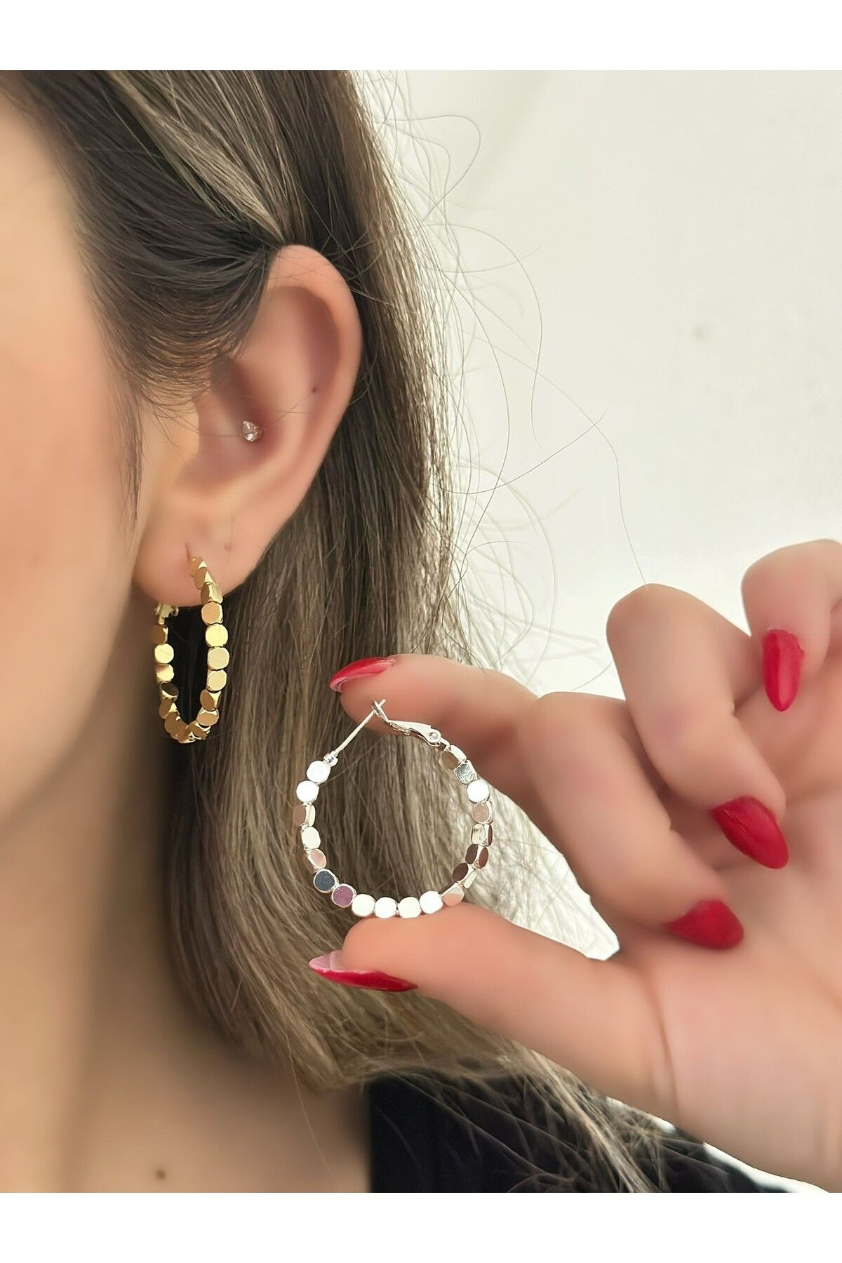 MyladyAccessoriess Küp Detaylı Çelik Halka Küpe (Orta Boy) Gümüş