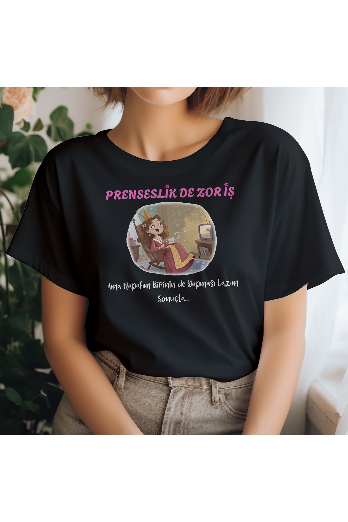 giftkonsept Prenseslik Zor İş Ama Birinin Yapması Lazım Komik Hediyelik %100 Pamuklu Regular Siyah Tişört