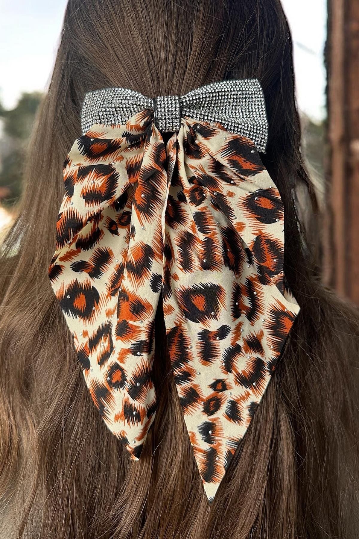 TAKIŞTIR Turuncu Renk Leopar Desenli Taş Detaylı Otomat Toka