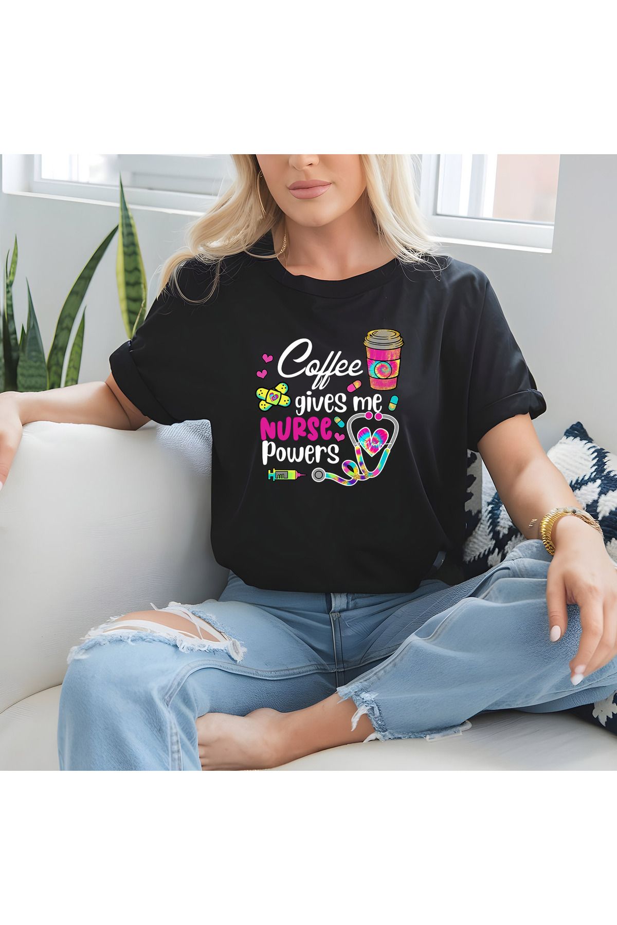 giftkonsept Coffee Gives Me Nurse Powers Hemşire Hediyelik %100 Pamuklu Regular Siyah Tişört