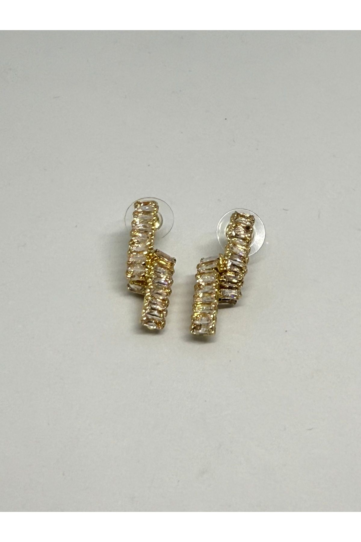 Gulsah's Store Zircon stone 925 gümüş girişli zirkon taşlı gold küpe