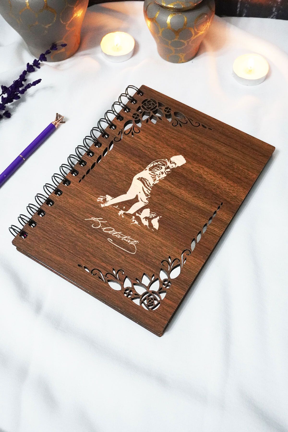 markcat Mustafa Kemal Atatürk Ahşap Kapaklı Defter - Çizgili Defter - 60 yaprak (120 sayfa) - A5 15x21 cm