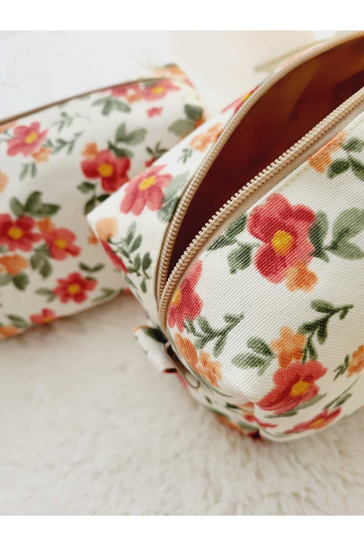 Butik Çiçek Desenli Makyaj Çantası