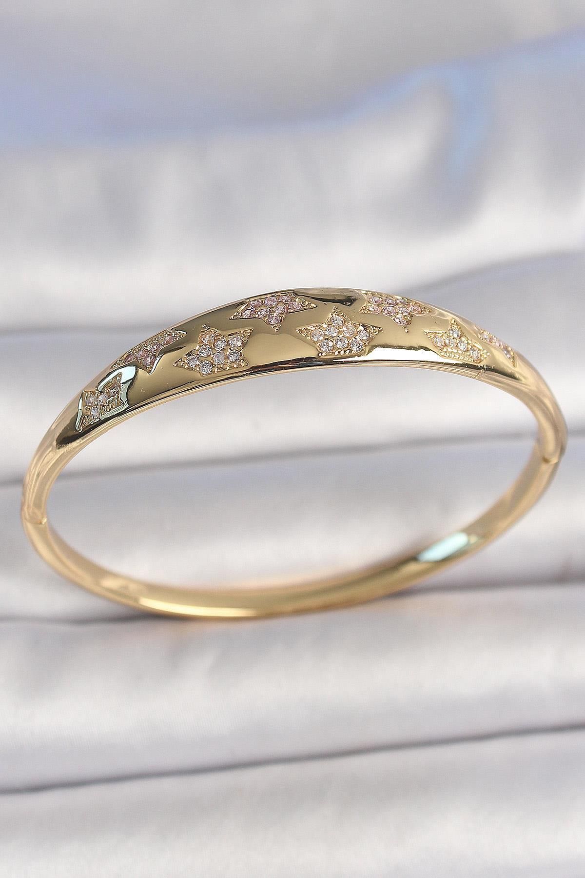 Celira Pirinç Gold Renk Zirkon Taşlı Yıldız İşlemeli Kadın Kelepçe