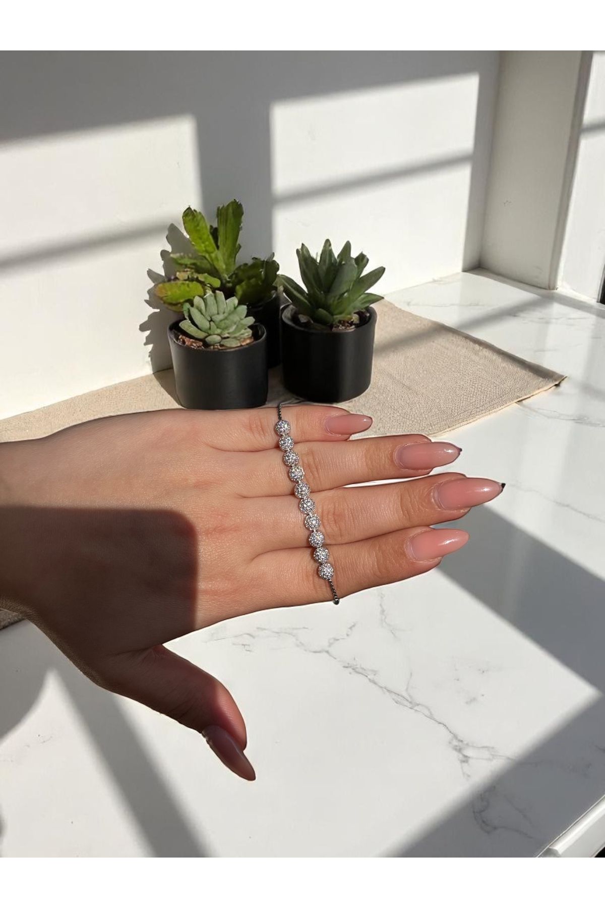 Lilac Jewelry Zirkon Taşlı Şık Asansörlü Bileklik , Paslanmaz Çelik , Hipoalerjenik