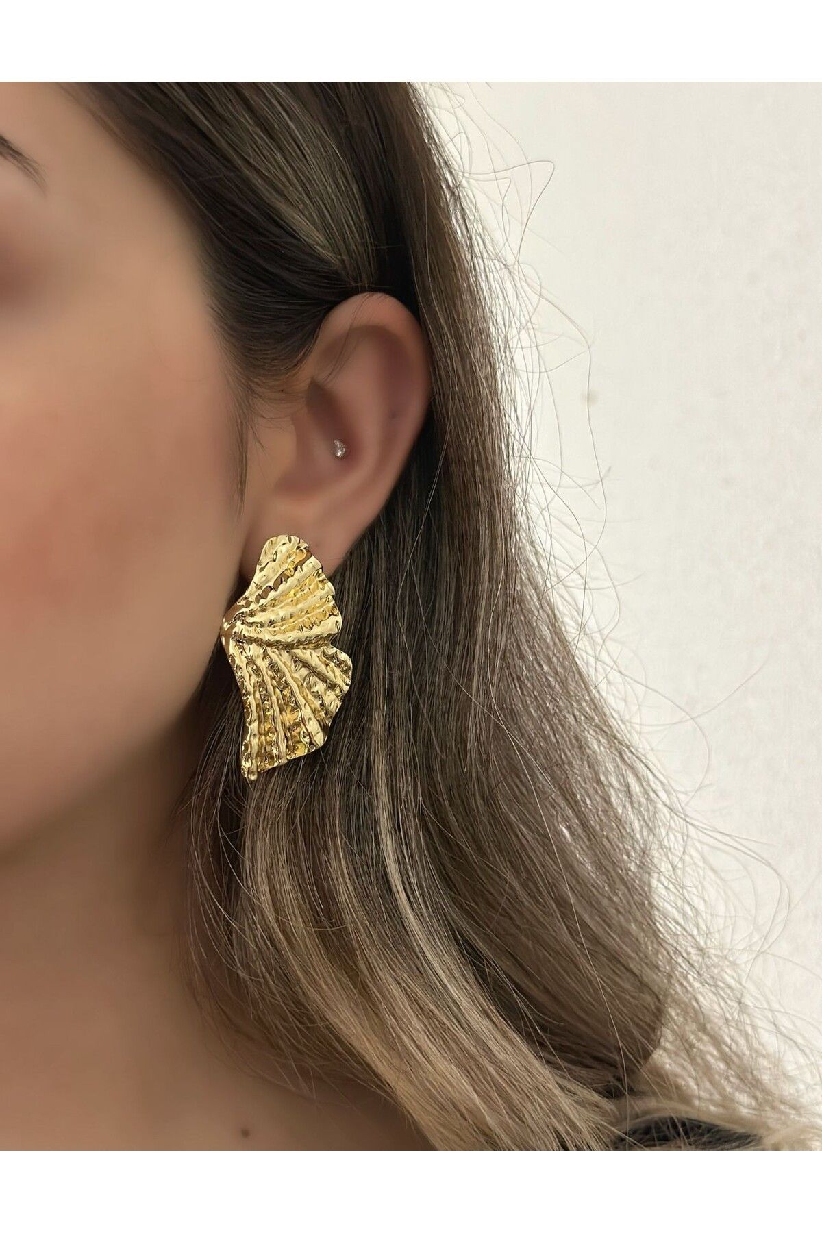 MyladyAccessoriess Dövme Plaka Yaprak Küpe (Çelik)