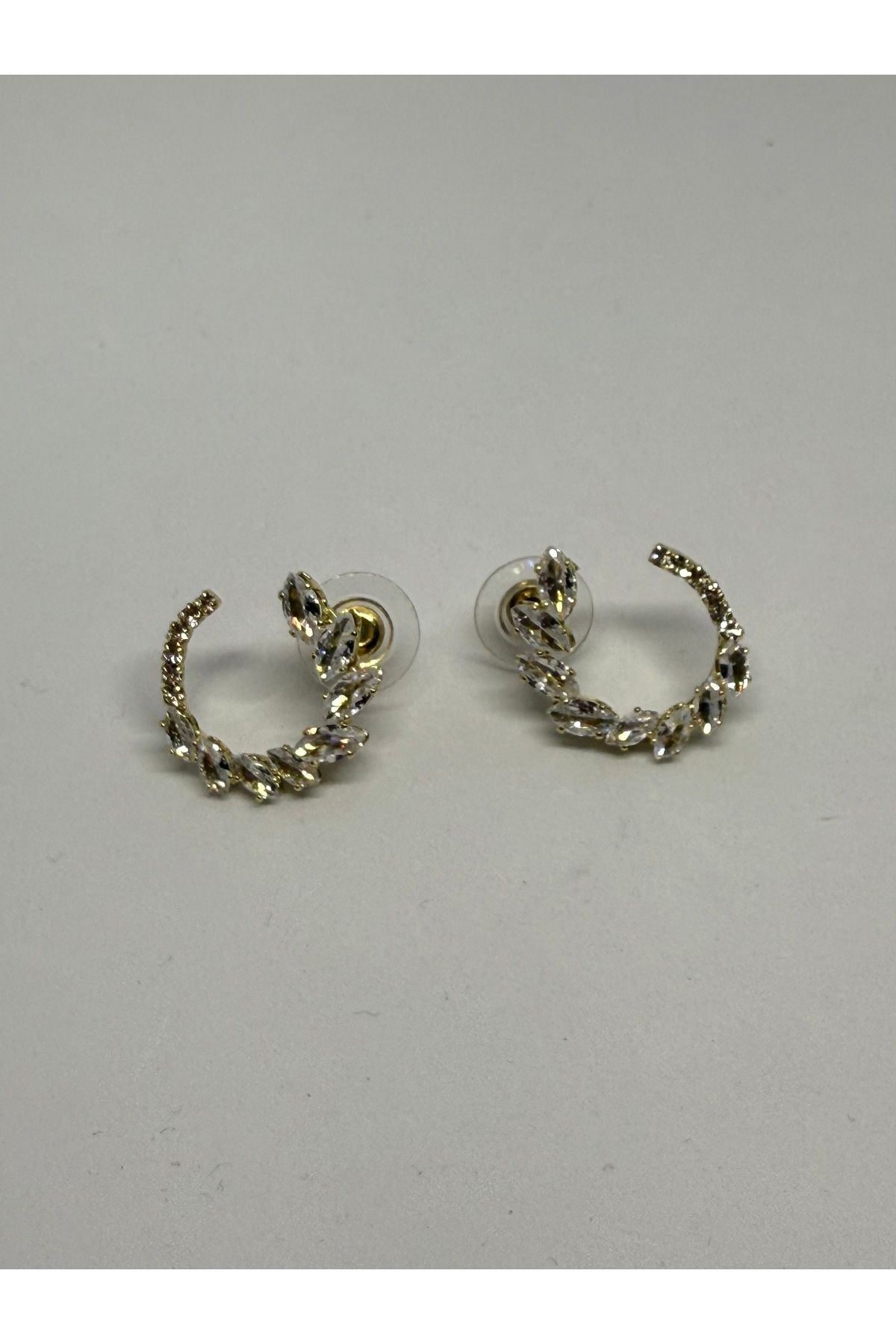 Gulsah's Store Zircon stone 925 gümüş girişli zirkon taşlı küpe