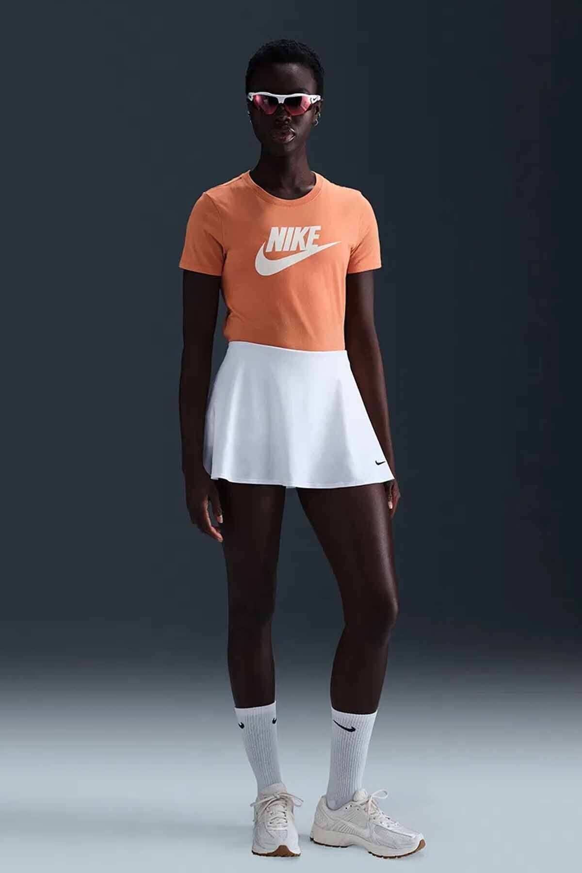 Nike Kadın Tişört DX7906-V 1