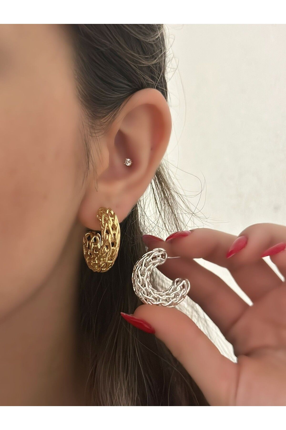 MyladyAccessoriess Zincir Detay Halka Küpe (Çelik) Gold