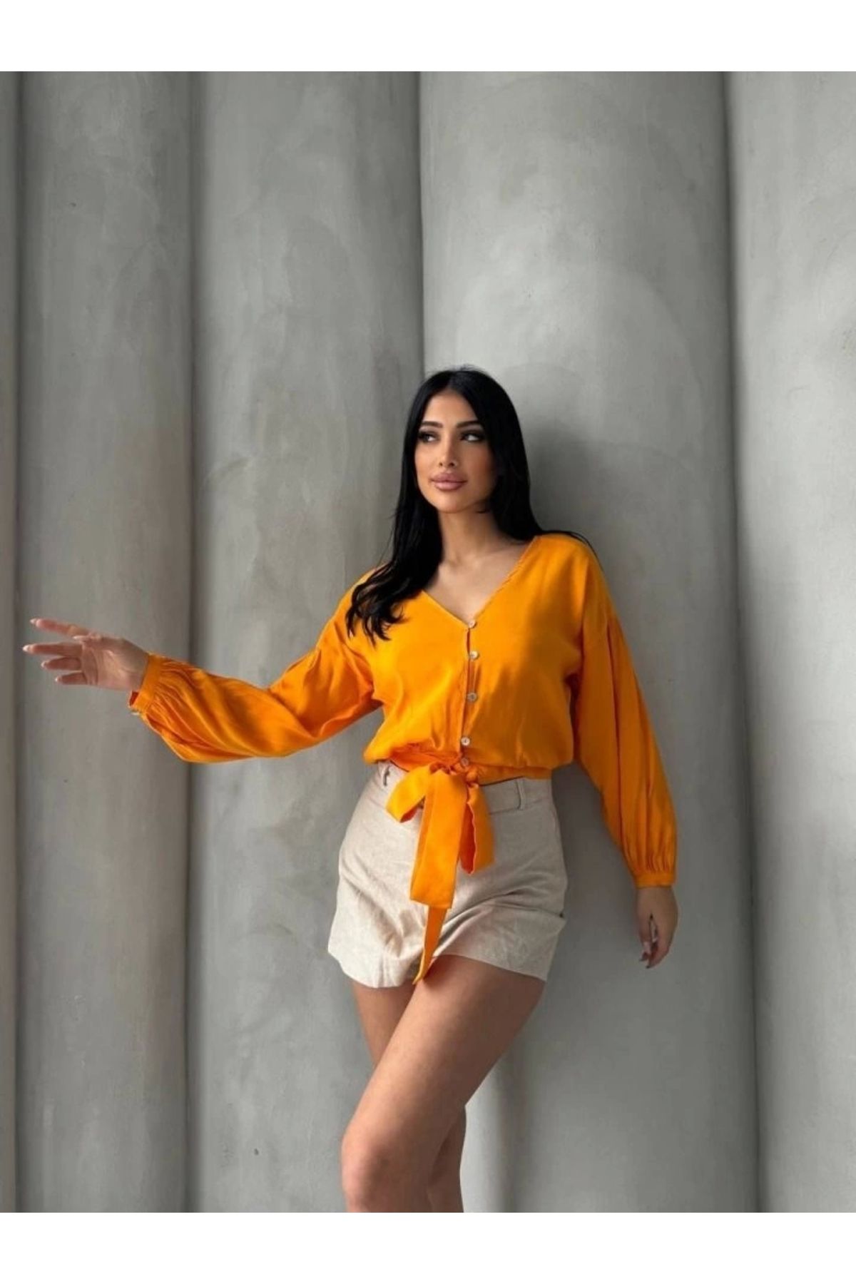 Butik Bağlama Detaylı Gömlek