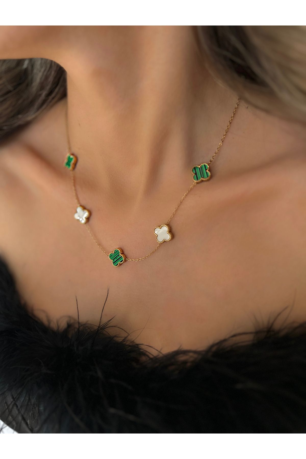 JELLY Kadın Çelik Gold Renk Mineli Çift Taraflı Kullanılan Çiçek Model Kolye