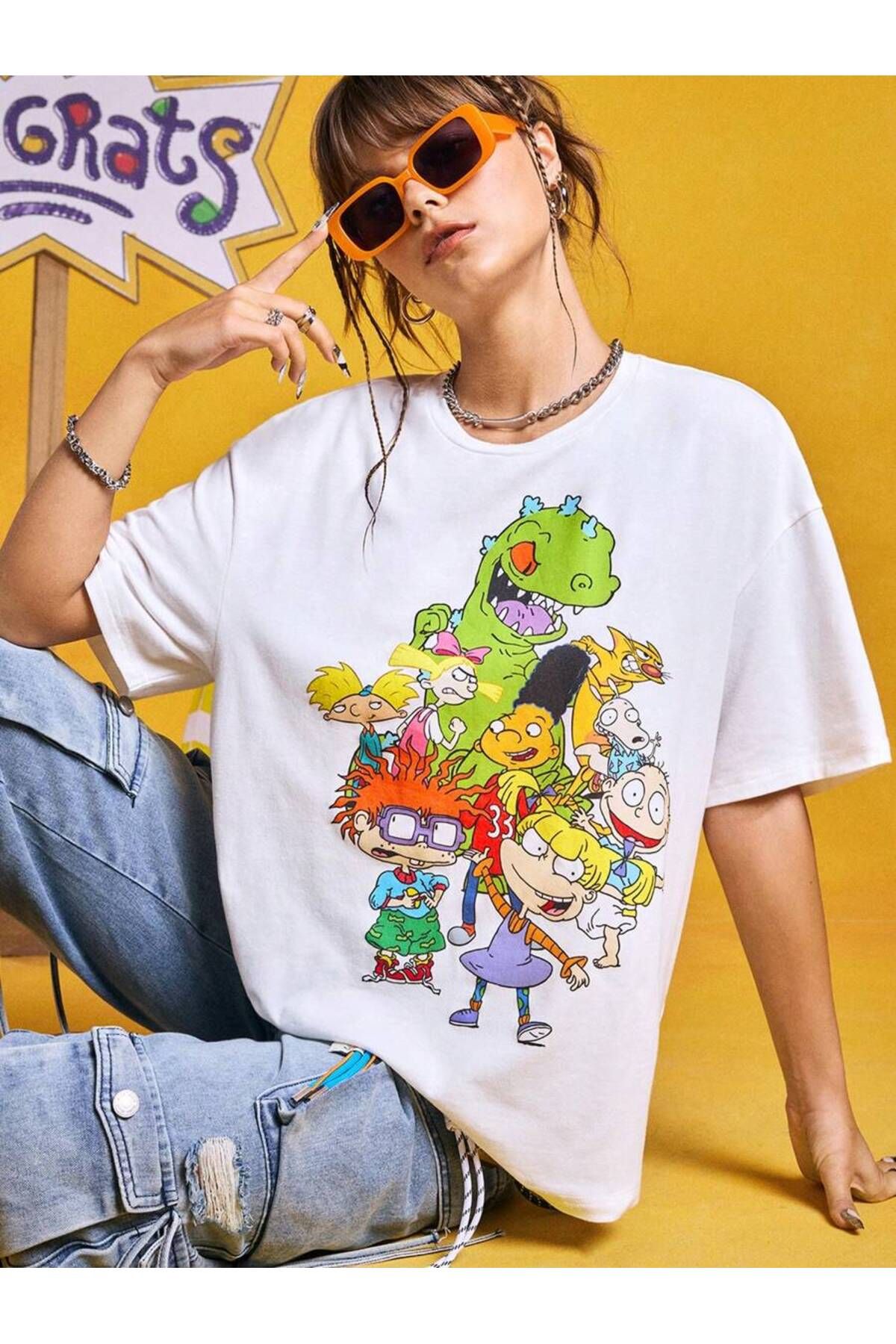 ELNOYA Unisex Pamuklu Beyaz Oversize "Çizgi Karekter" Baskılı Rahat Günlük T-shirt