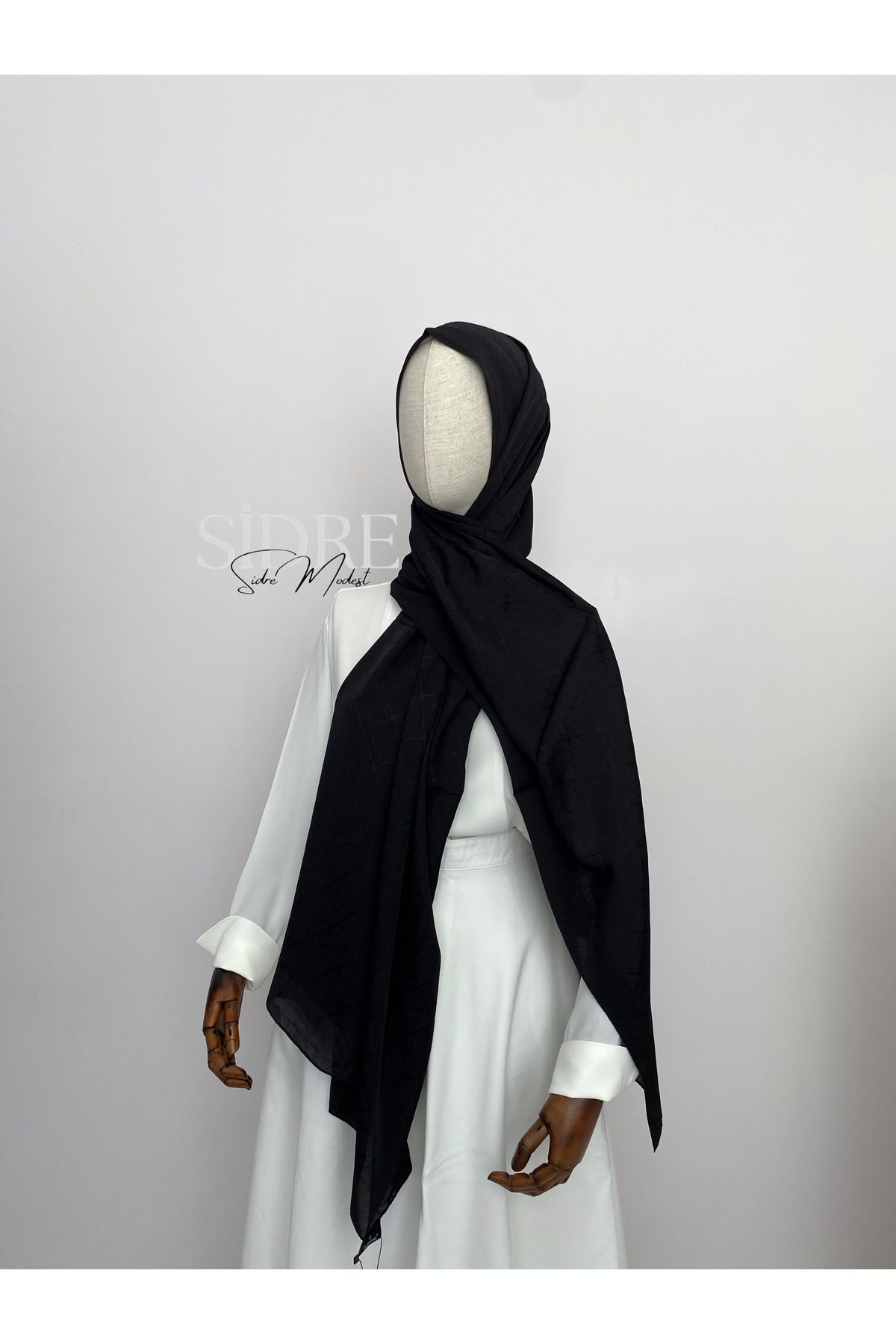 SİDRE MODEST Kendinden Desenli Siyah Şal