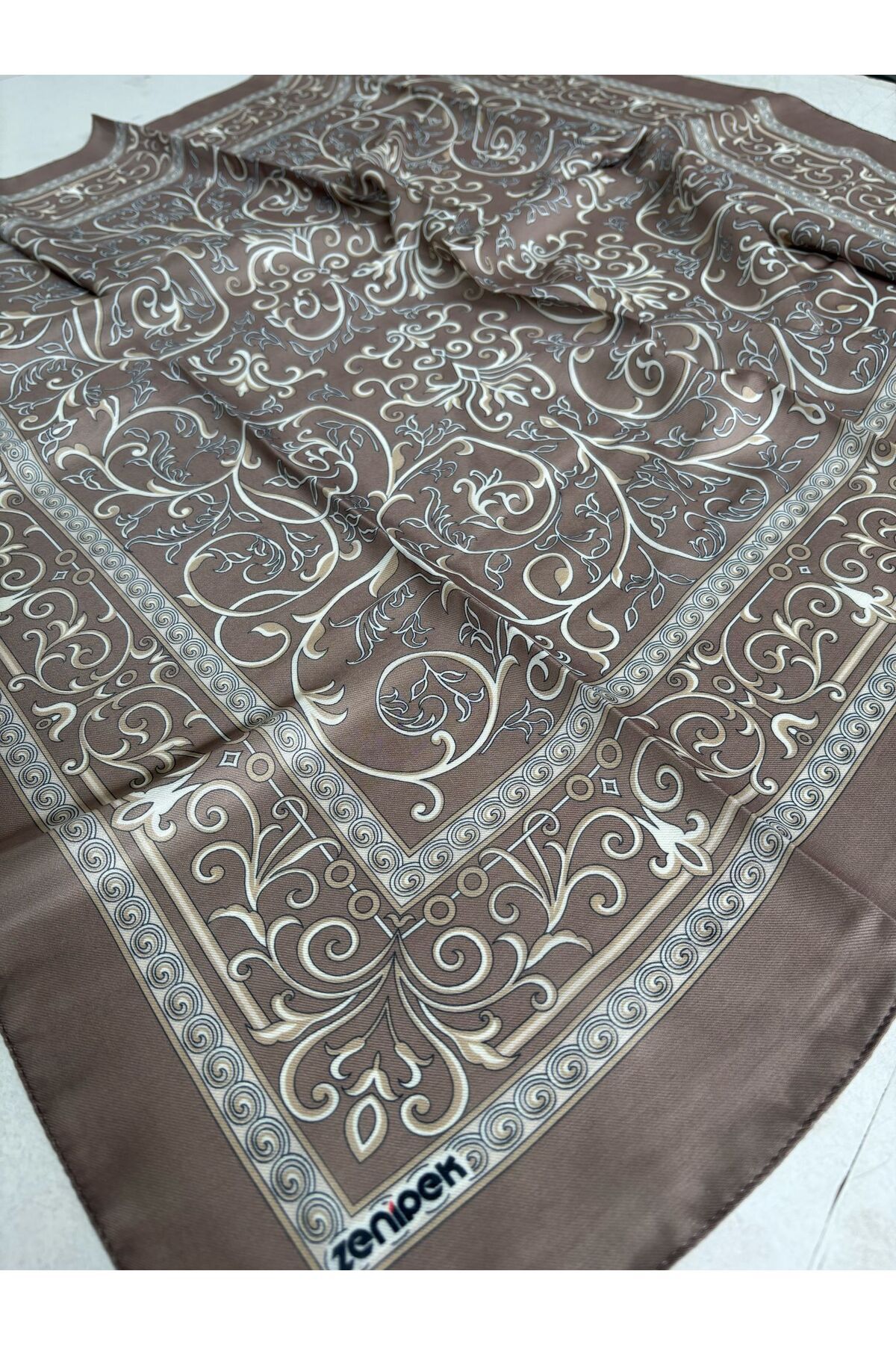 ZENİPEK PAMUKLU EŞARP 97*97 CM