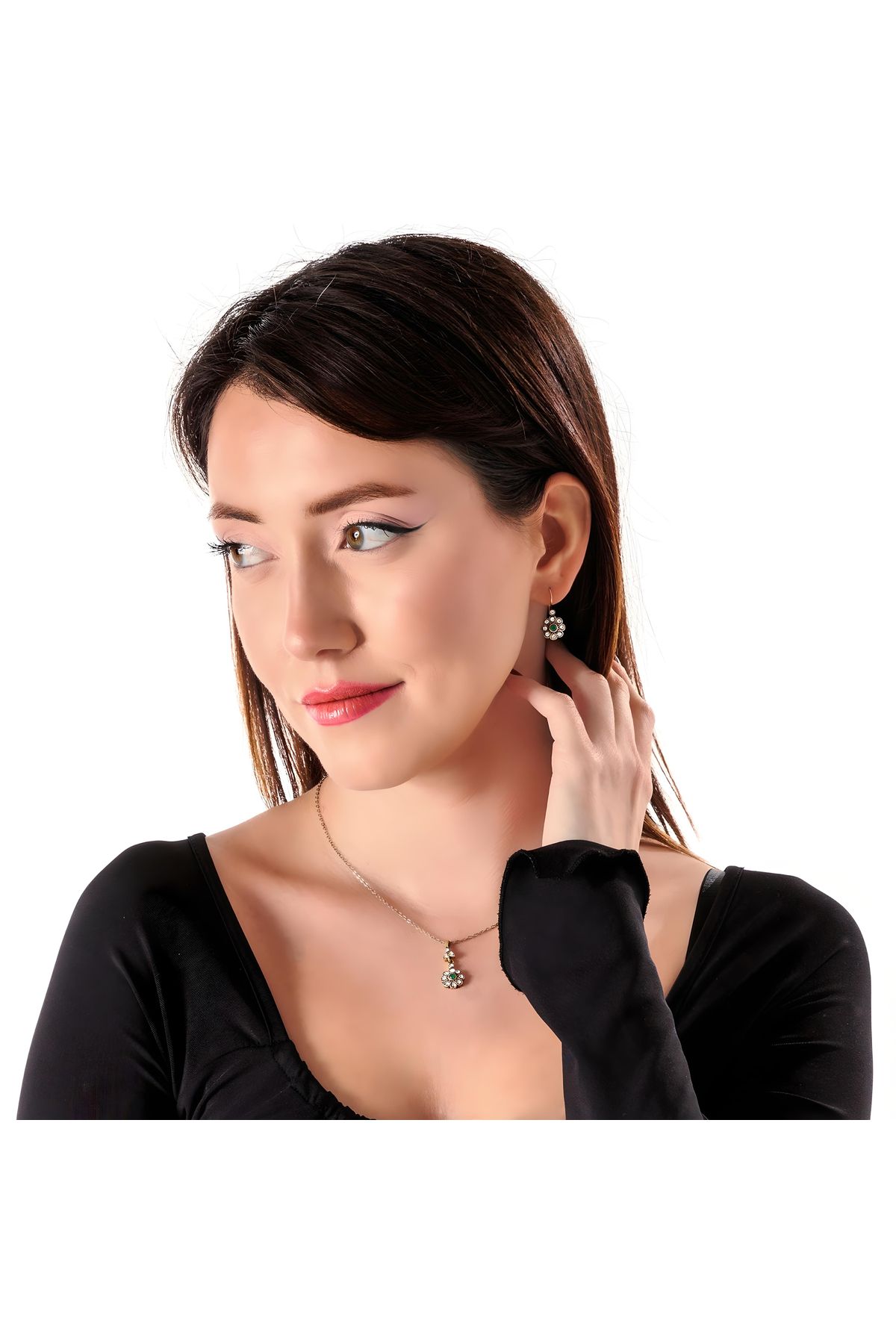 Atelier LEO Handmade Jewellery HARMONİ MİNİ ÇİÇEK YEŞİL BAKIR EL YAPIMI KRİSTAL TAŞLI KARARMA YAPMAZ KADIN TAKI SETİ