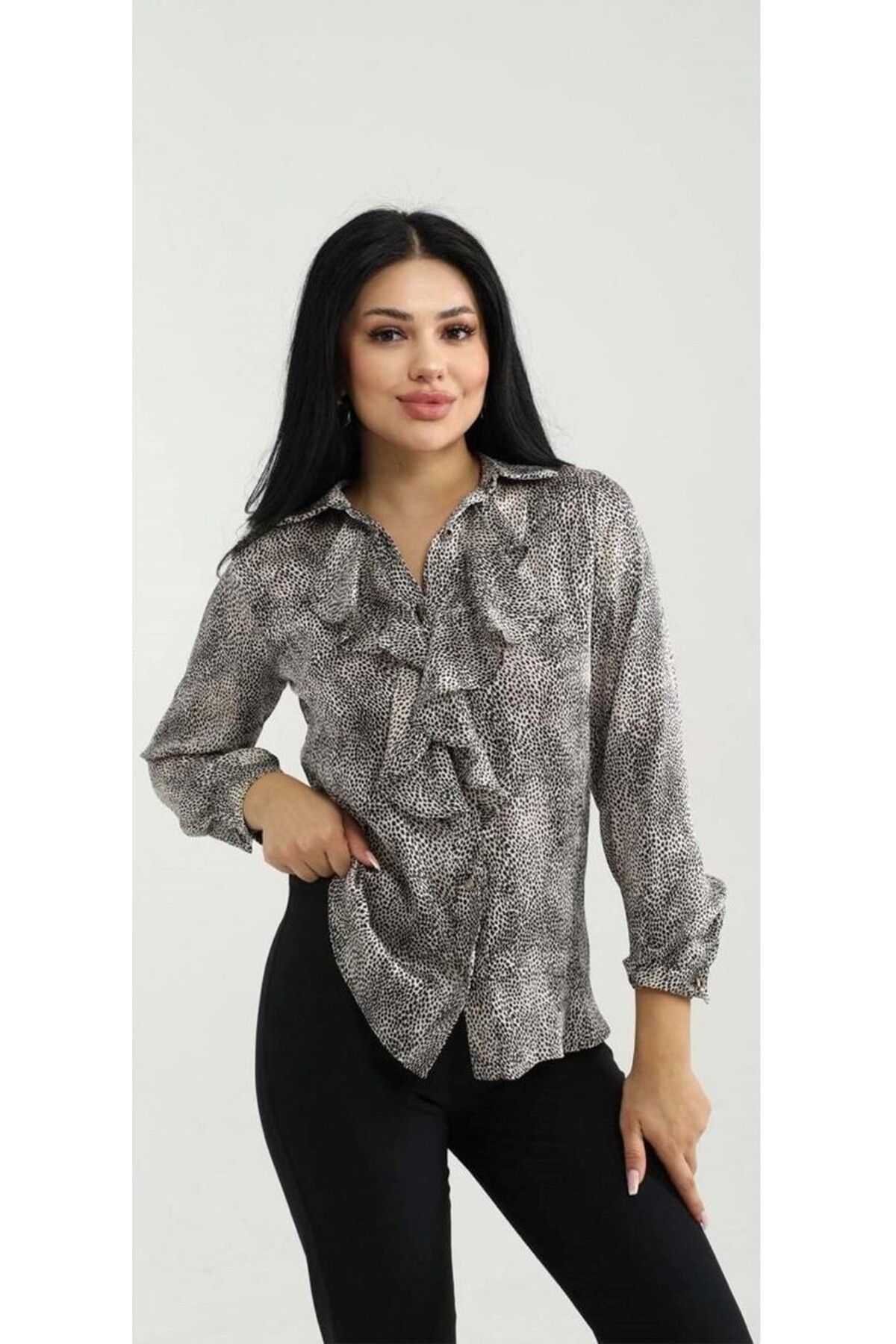 CELTMODA Kadın Düğmeli Leopar Desen Fırfırlı Saten Gömlek Bluz - Leopar