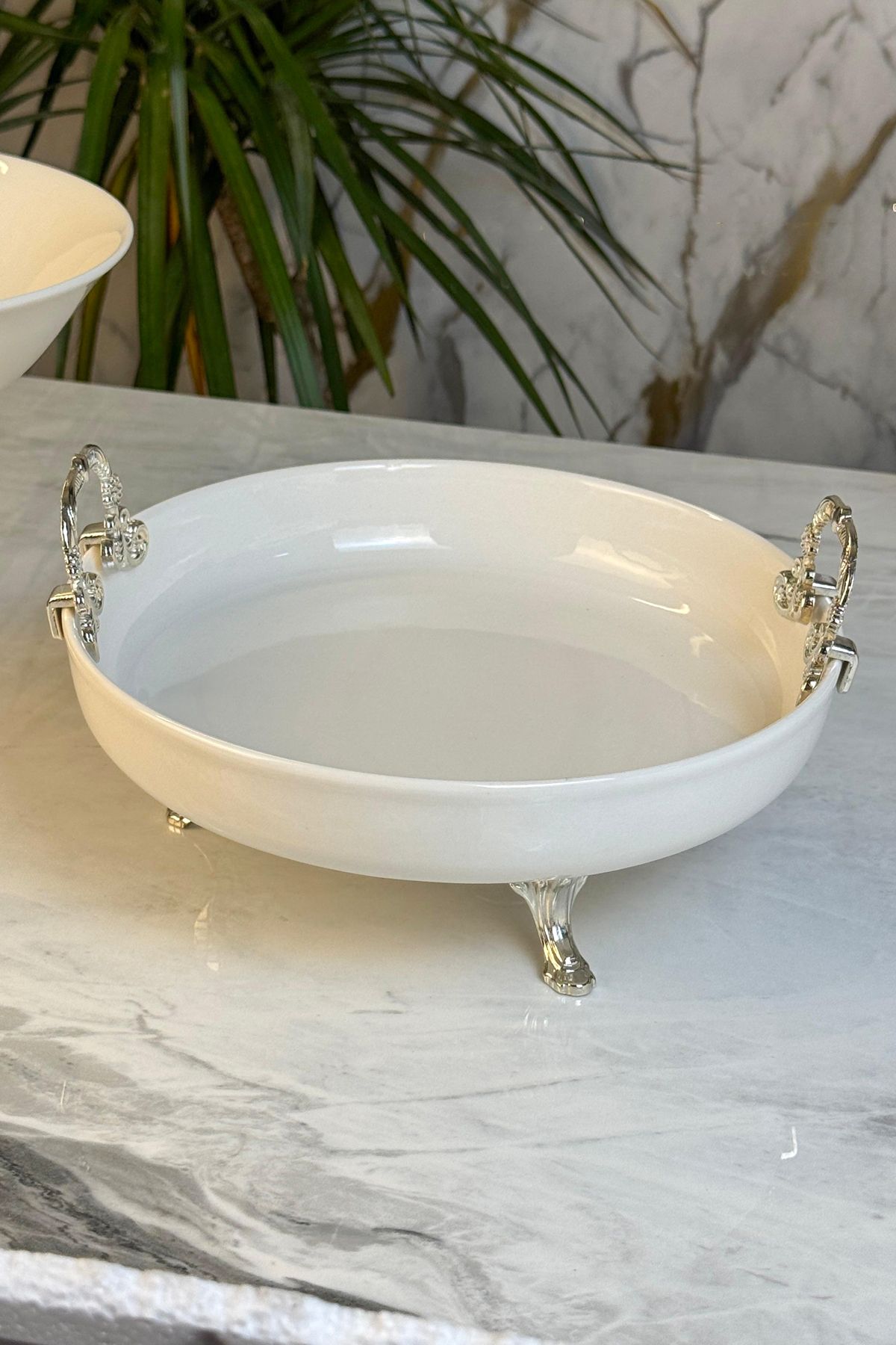 MAY HOME Metal Ayaklı Kulplu Porselen Kase & Salata Meyve Meze Sunumluğu