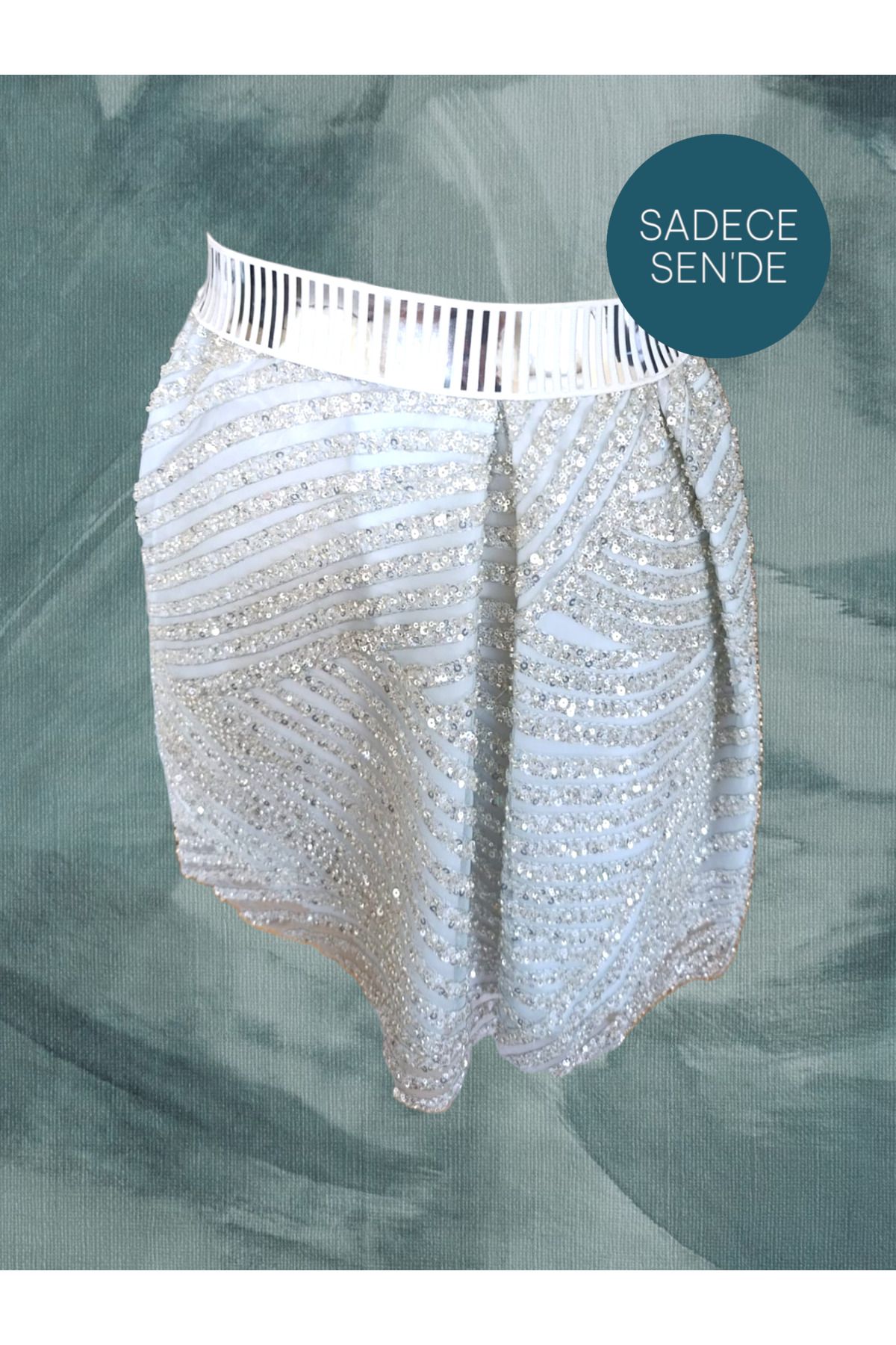 SADECE SEN DE buz mavisi kristal taşlı boncuklu mini etek