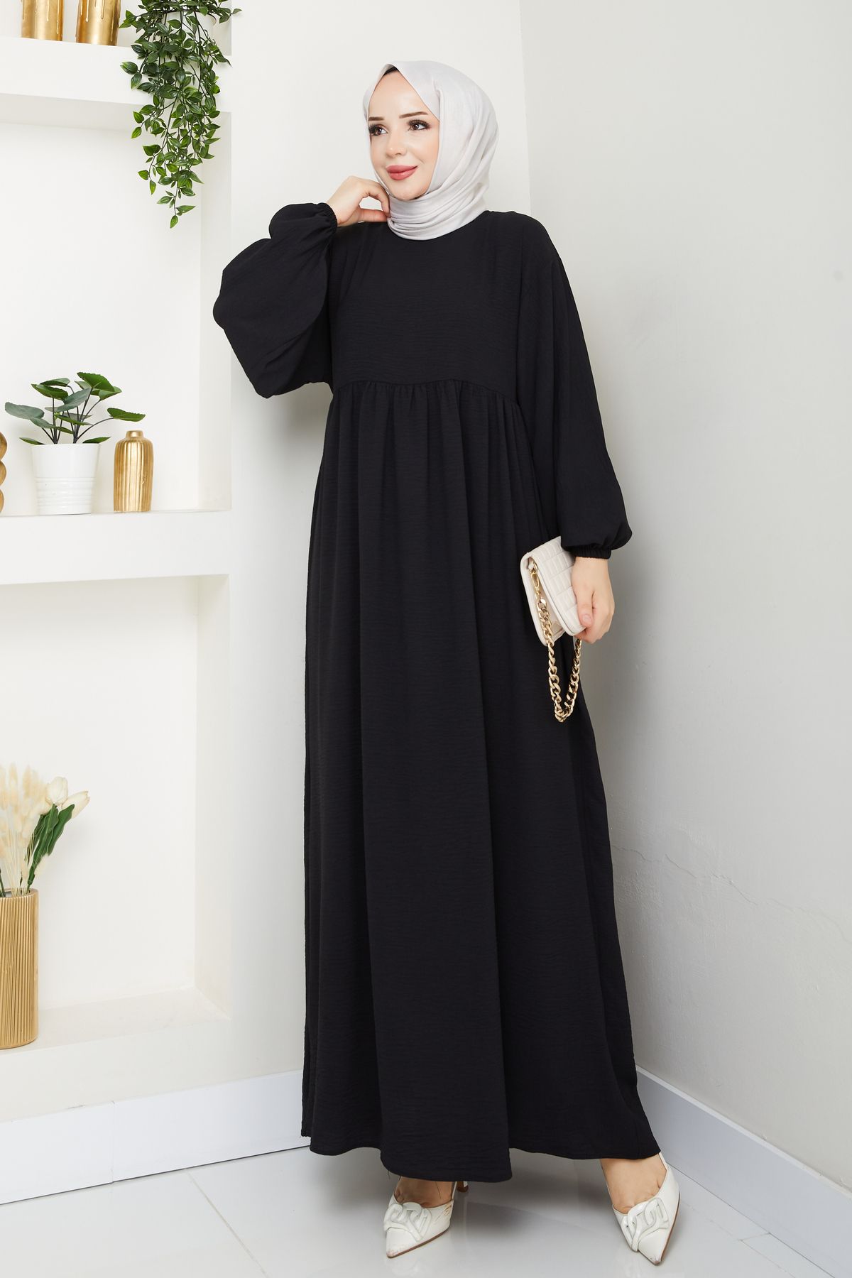 Sakara Collection tesettür bol kesim elbise kol ağzı lastikli bel den büzgülü uzun boy