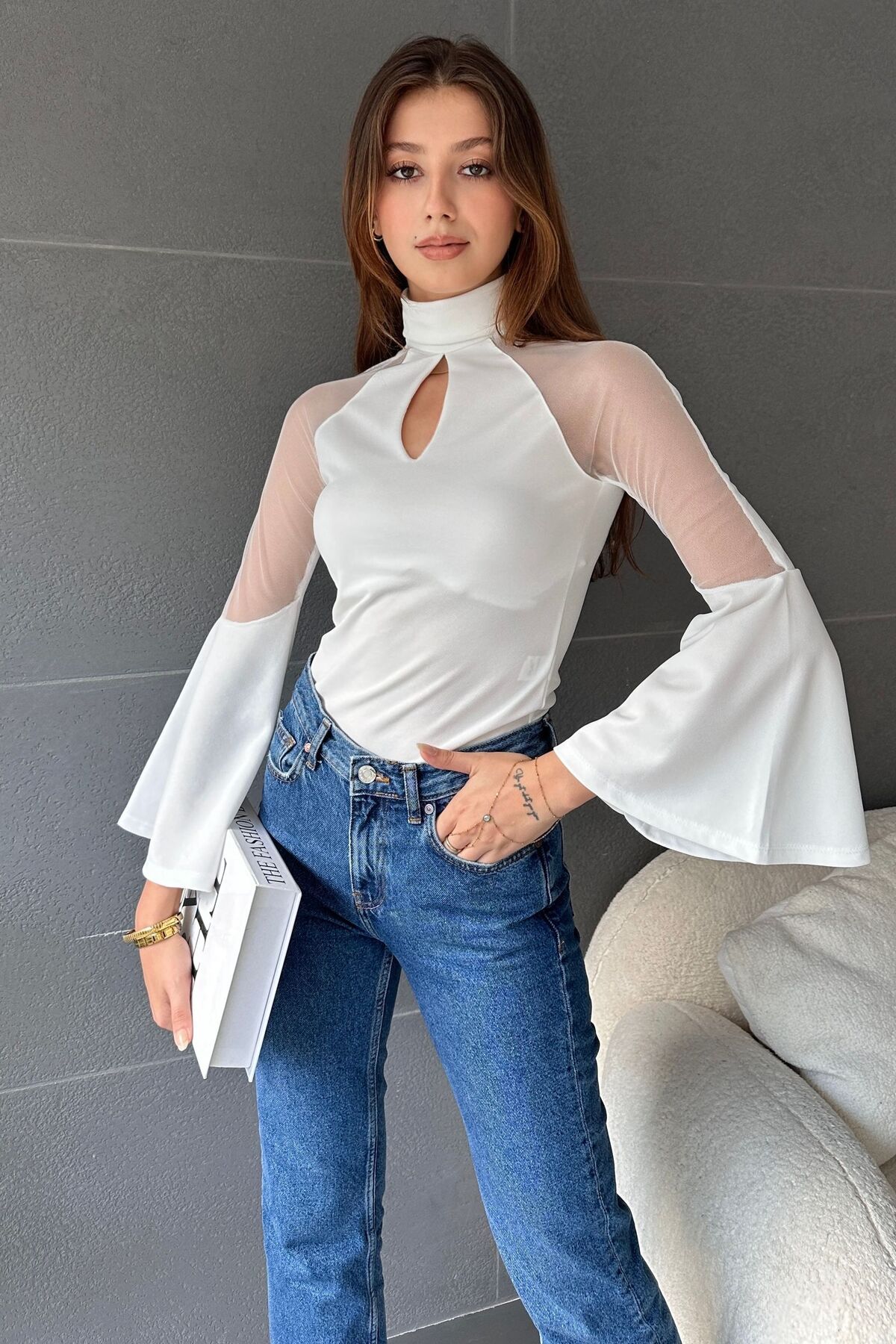 Pink Stil Öpücük Yaka Tül Detaylı Volanlı Bluz