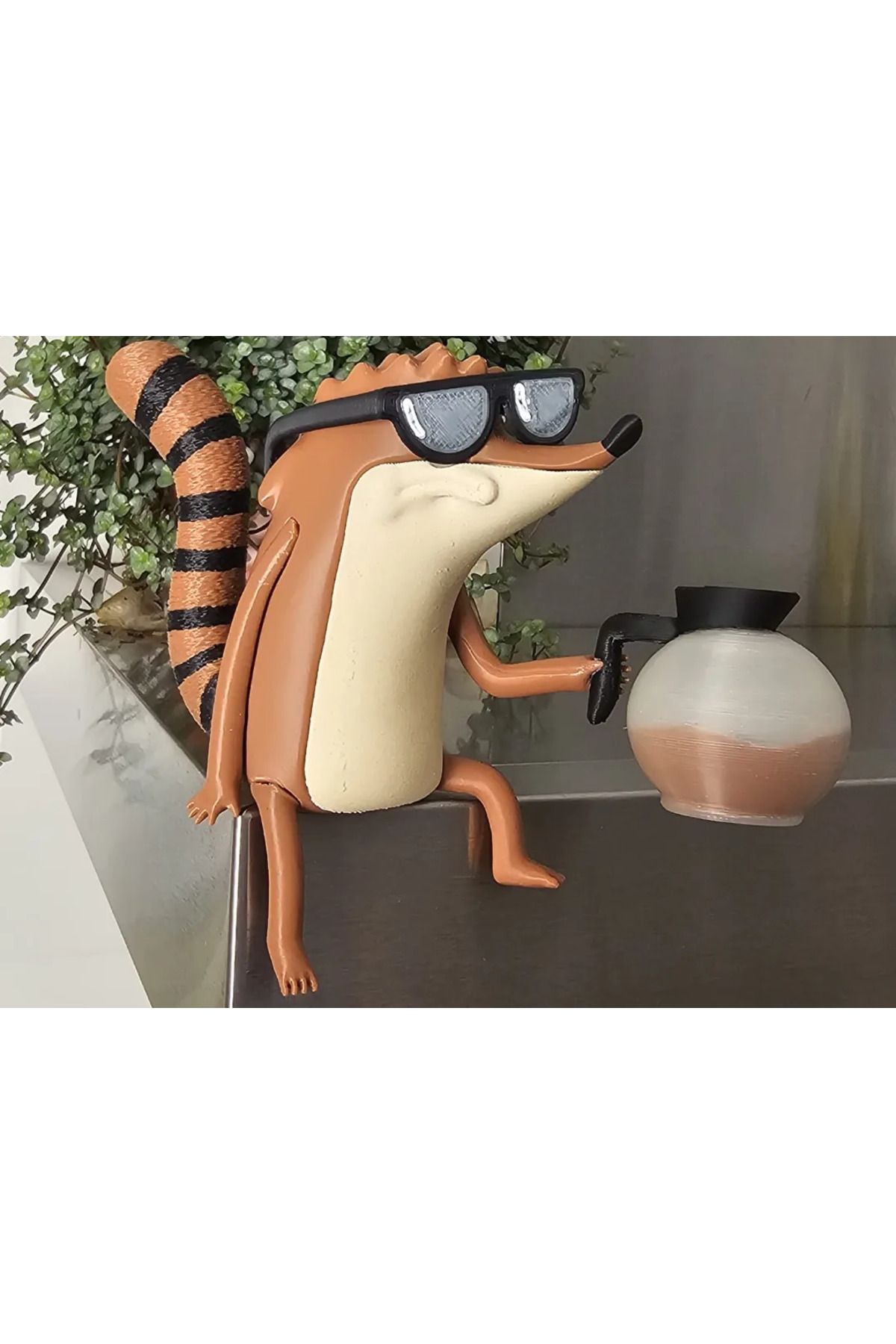 Lades RIGBY Kahve Tutan Figür , Regular show
