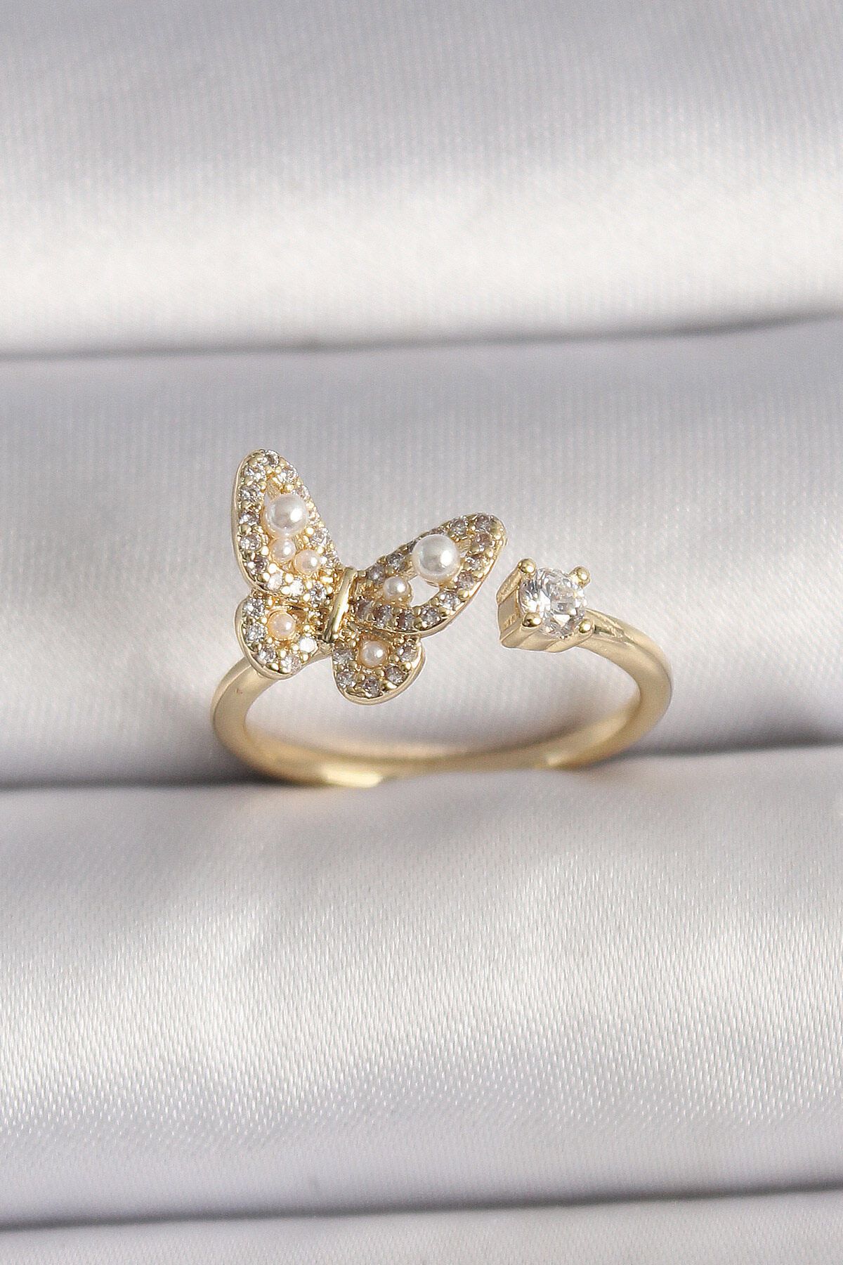 Avantaj Kapıda ® Pirinç Gold Renk Zirkon Taşlı Kelebek Model İnci Detay Ayarlanabilir Yüzük