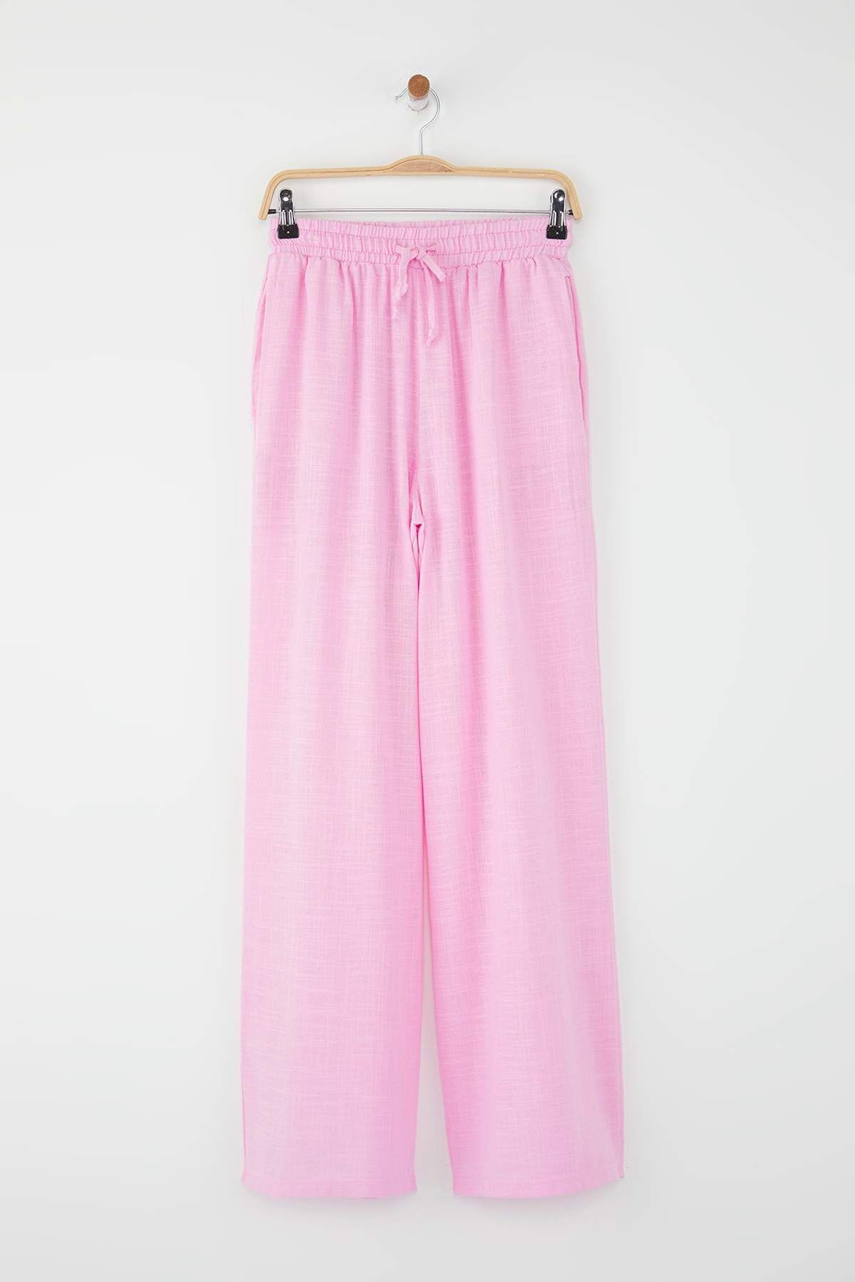 Trendyol Collection-Pantaloni scurți cu picioare largi/late cu aspect de in roz deschis, căptușiți cu talie elastică TWOSS25PL00121 6