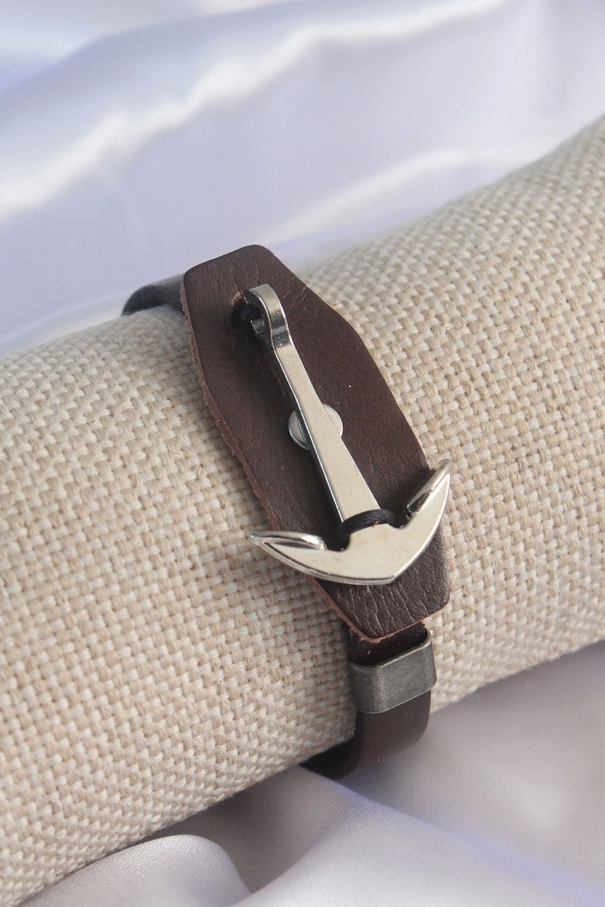 OurStyles Kahverengi Deri Model Gümüş Renk Çapa Figür Erkek Bileklik - TJ-EB3573