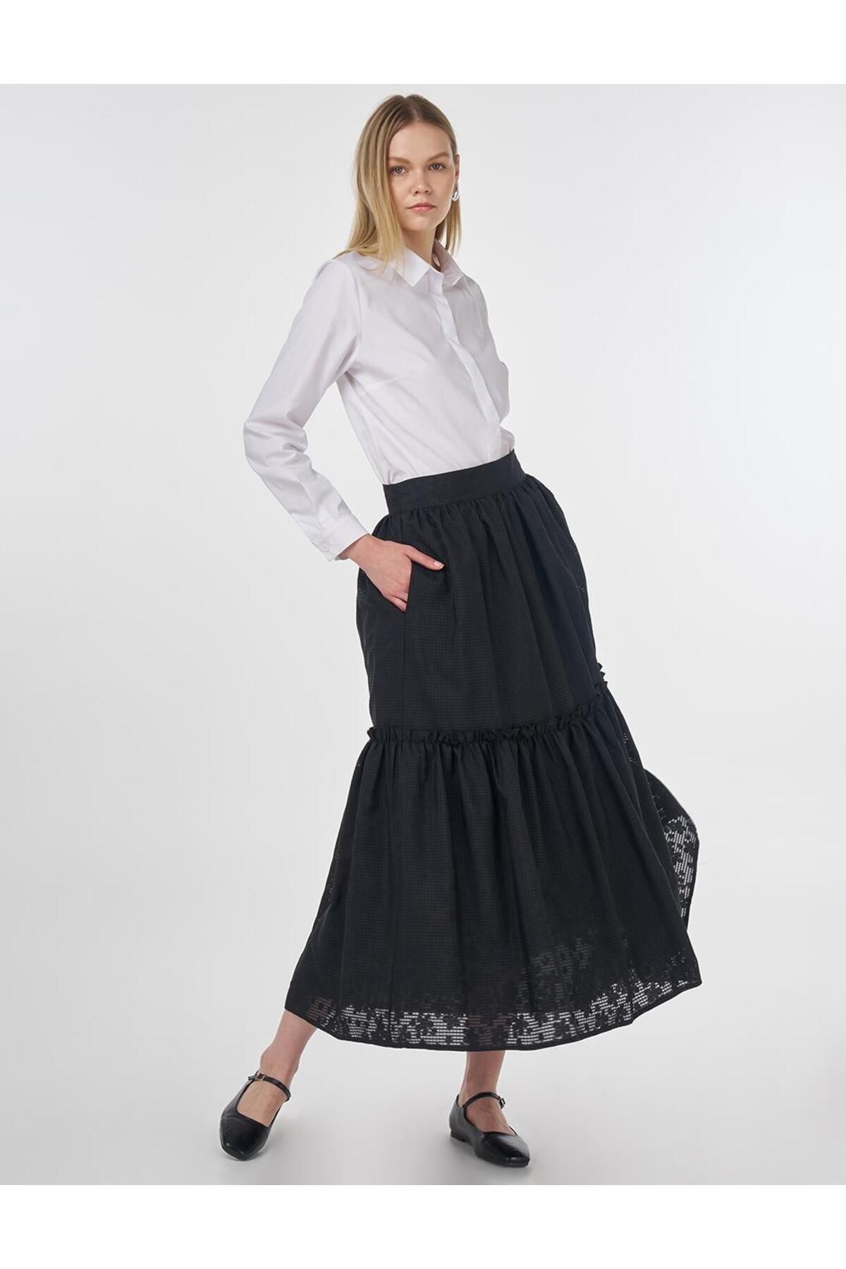 Kayra Floral Desenli Fırfırlı Etek Siyah